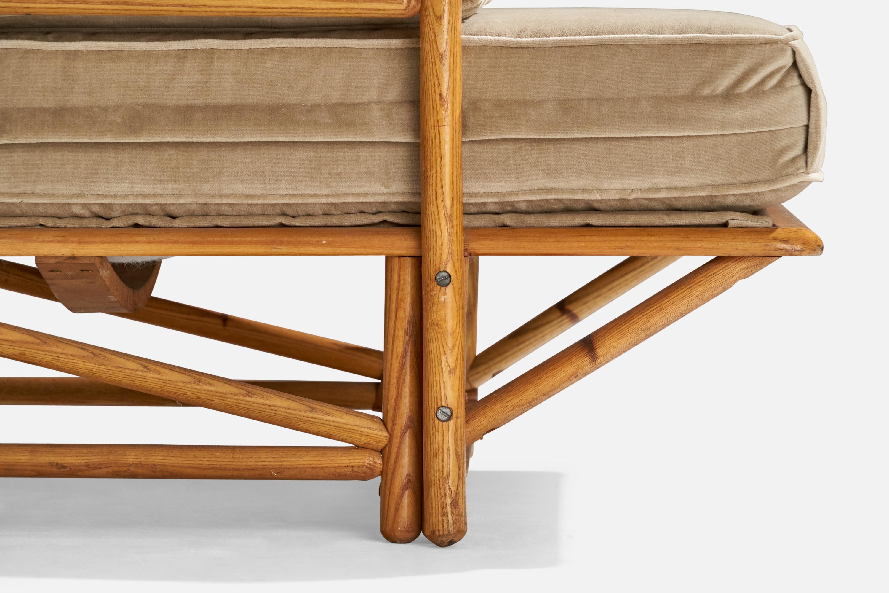Mid-Century Modern Heywood Wakefield, Sofa, Oak, Rattan, Velvet, USA, 1950s