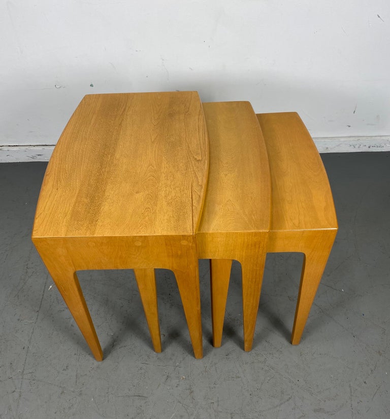 Heywood Wakefield Solid Birch MidCentury Modern Nesting Tables at 1stDibs