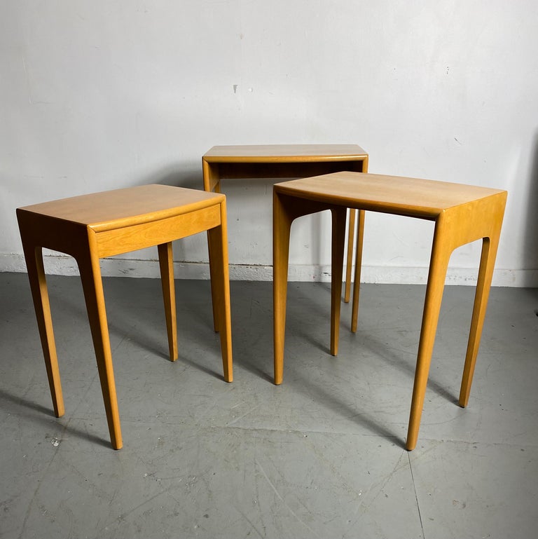 Heywood Wakefield Solid Birch MidCentury Modern Nesting Tables at 1stDibs