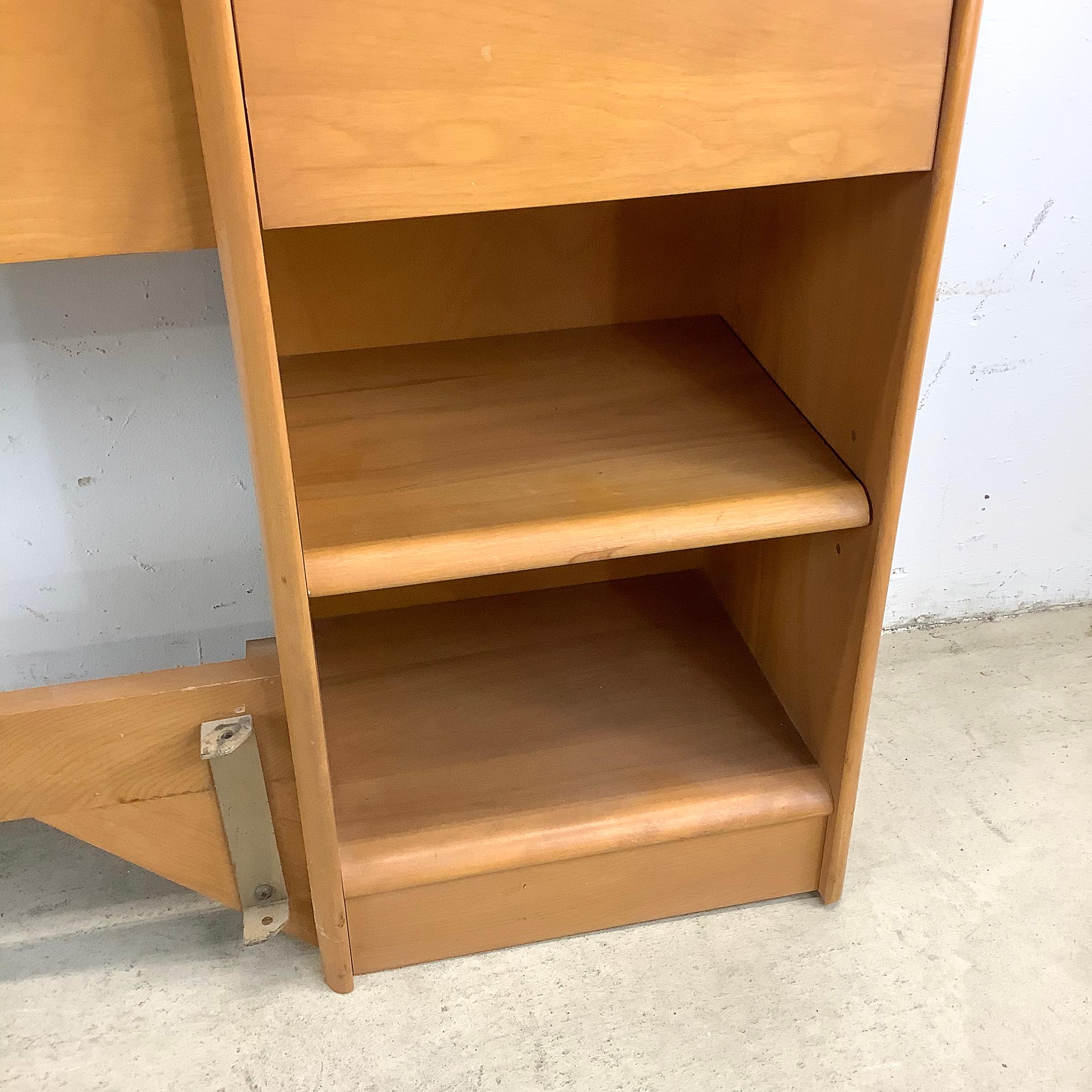 Heywood-Wakefield Tête de lit avec tables de nuit intégrées en vente 6