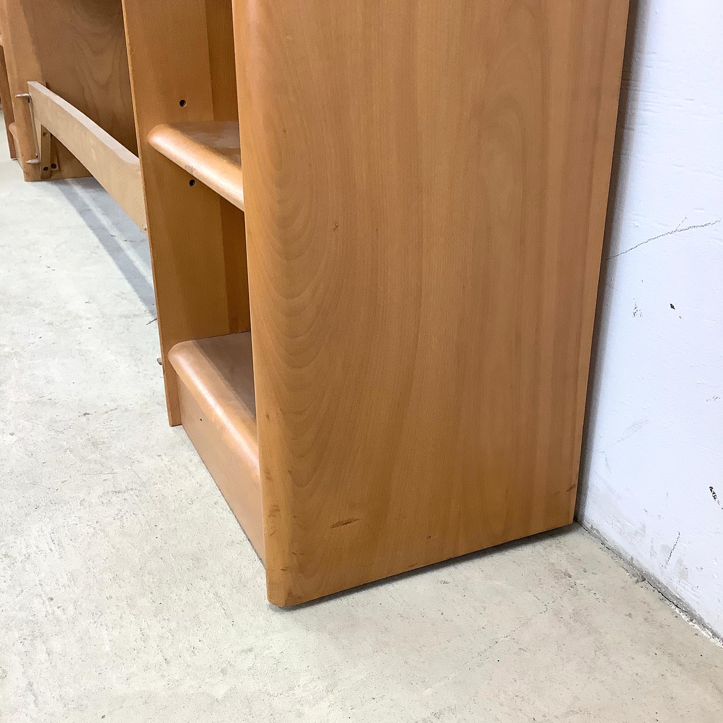 Heywood-Wakefield Tête de lit avec tables de nuit intégrées en vente 12