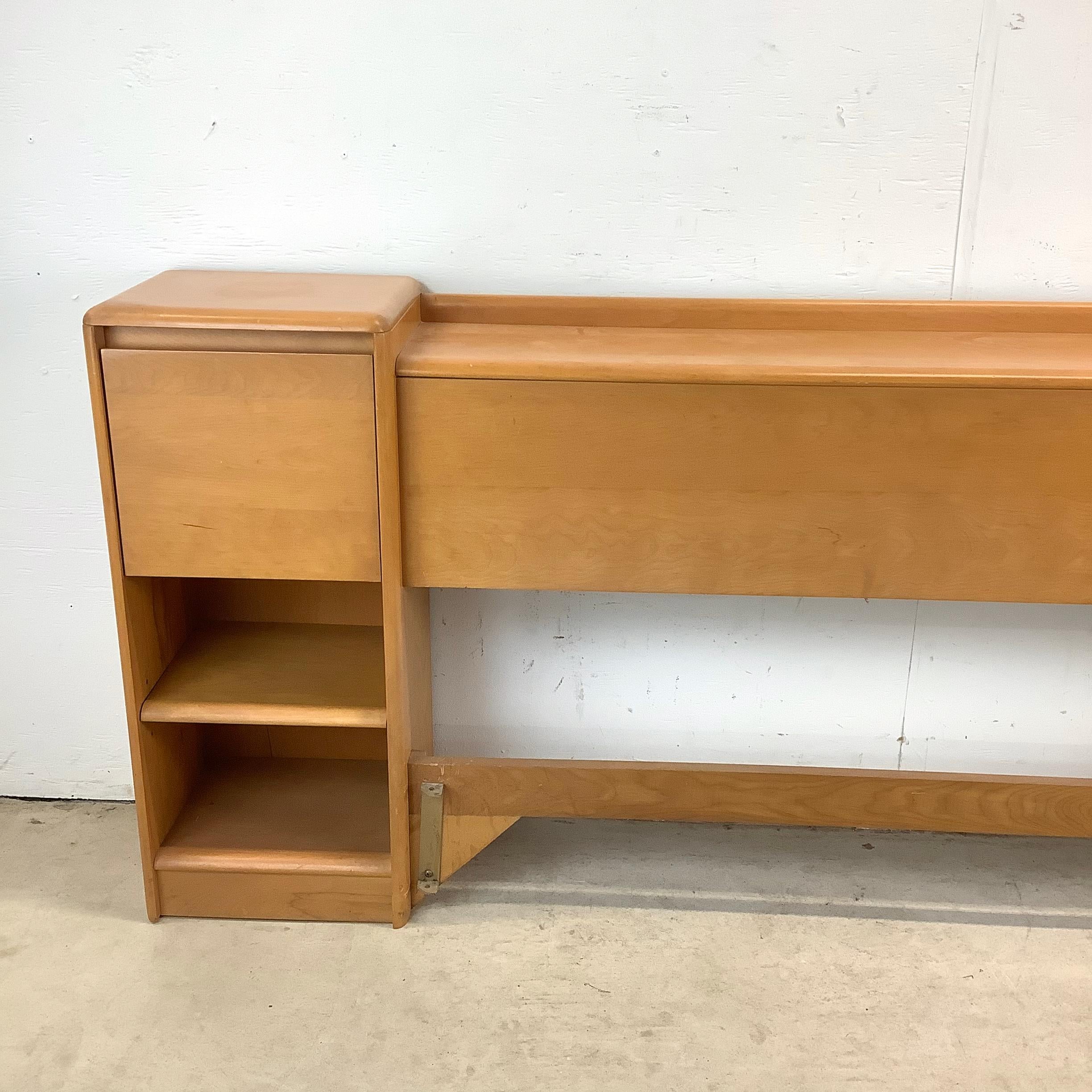 Mid-Century Modern Heywood-Wakefield Tête de lit avec tables de nuit intégrées en vente