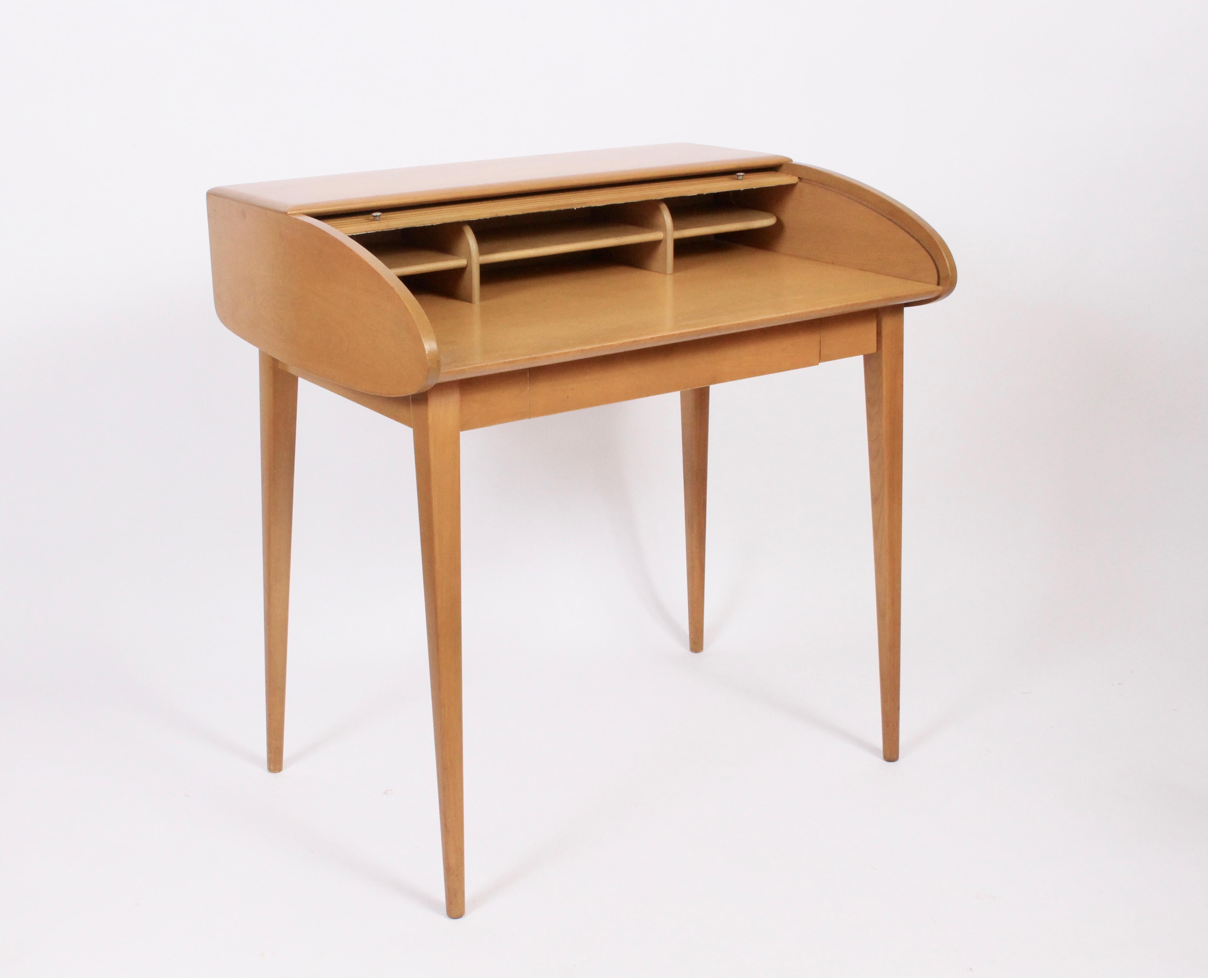 Heywood-Wakefield Streamlined Tambour Desk, 1960s 5