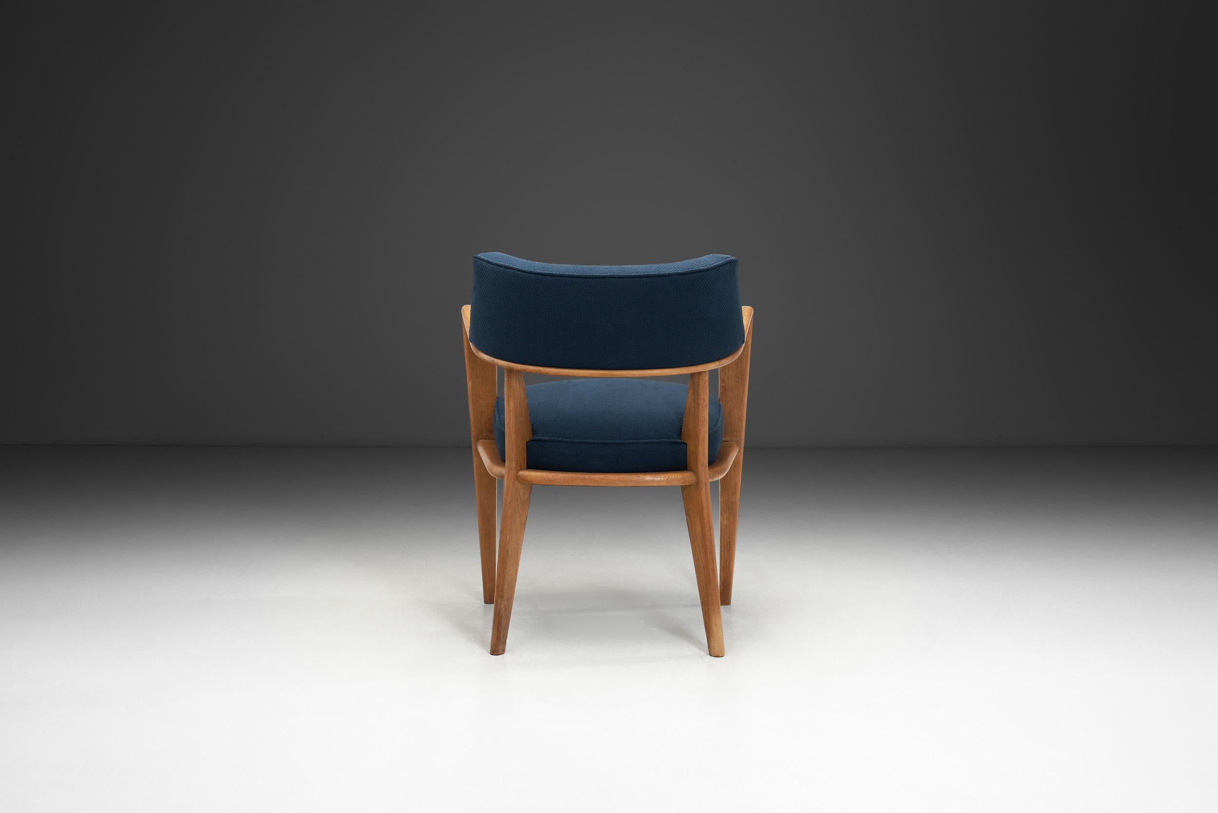 Sillón estilo Heywood Wakefield, Europa Primera mitad del siglo XX Bauhaus en venta