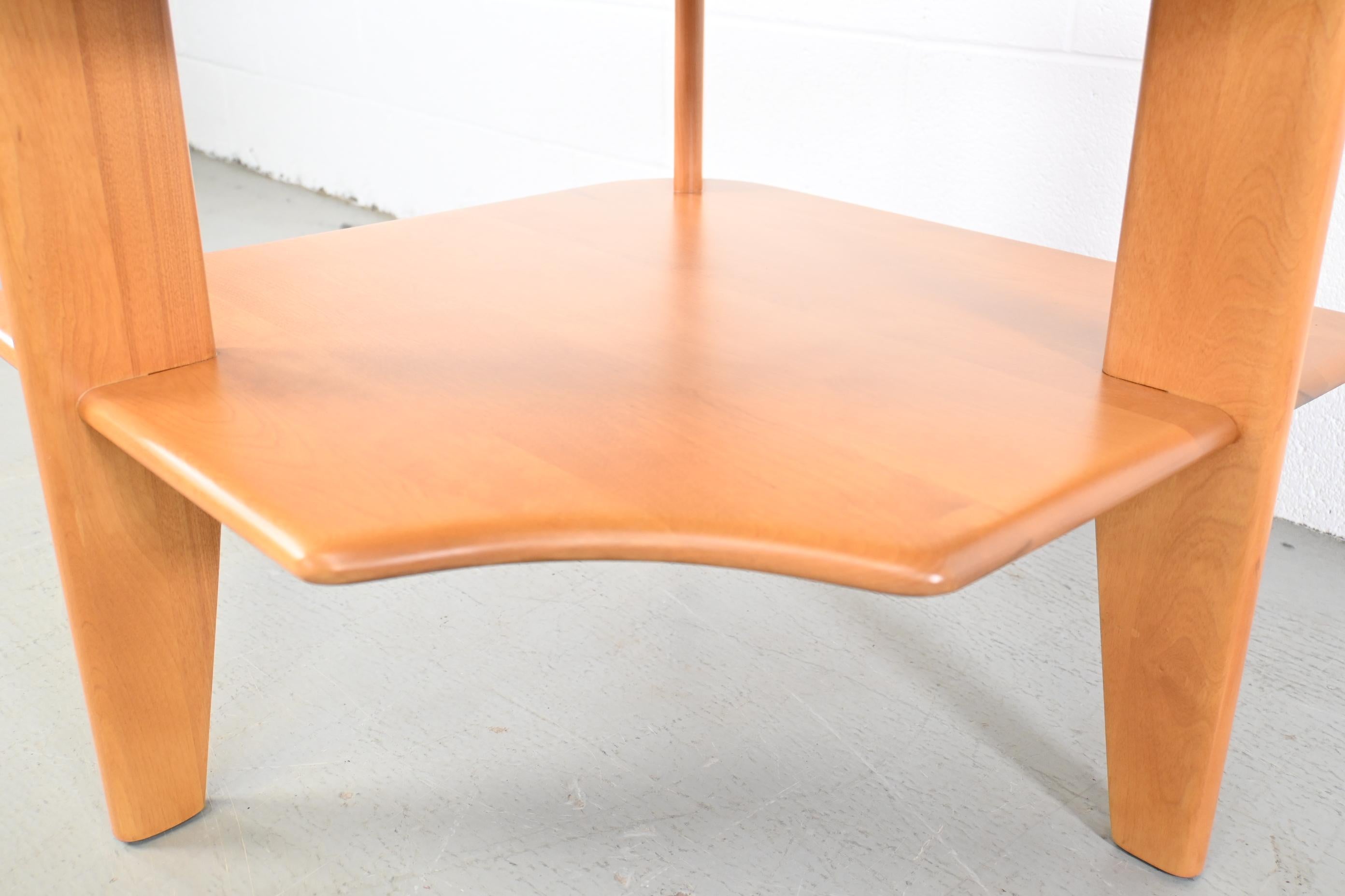 Heywood Wakefield Style Mid-Century Modern Birch Corner Table For Sale 5