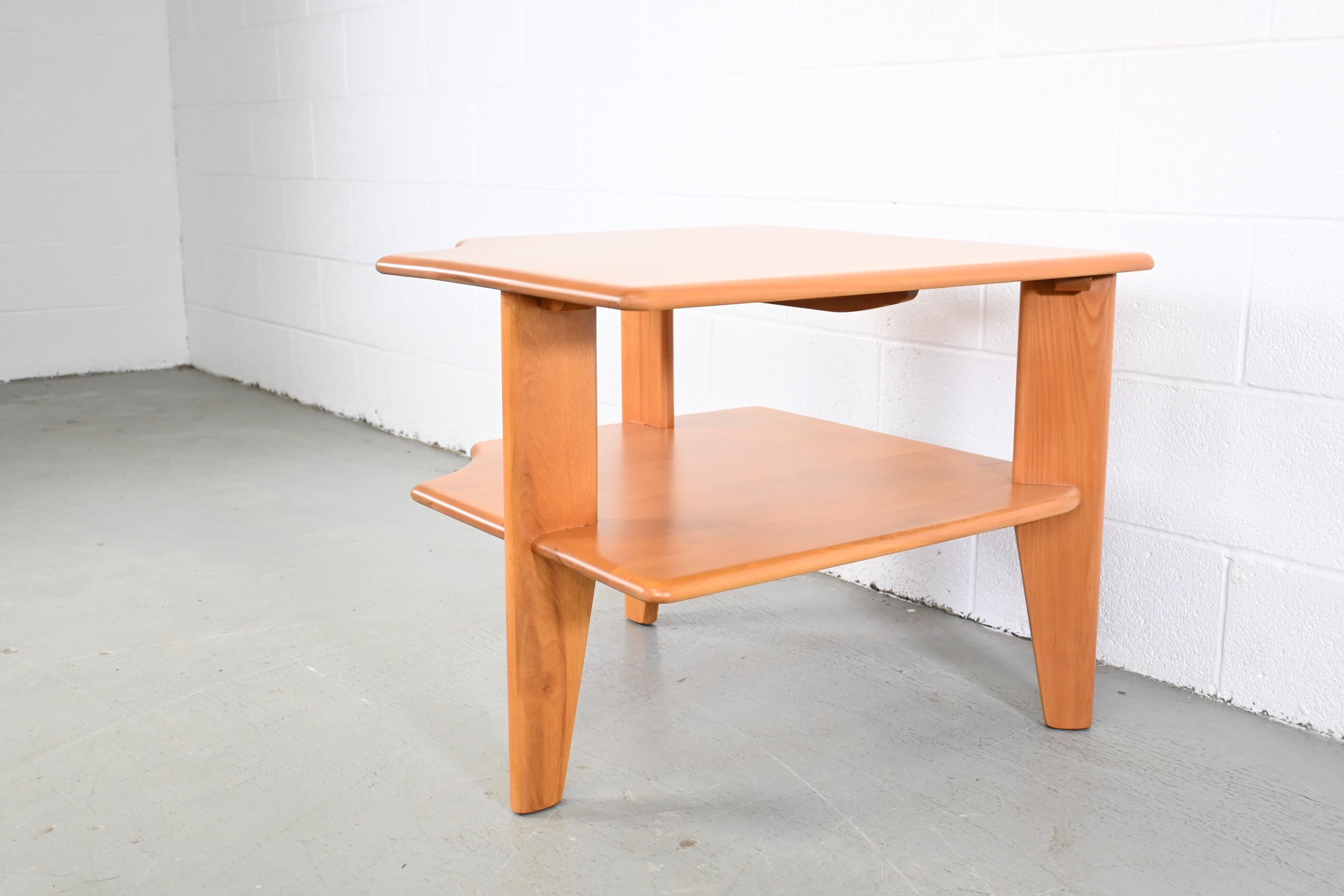 Heywood Wakefield Style Mid-Century Modern Birch Corner Table For Sale 1