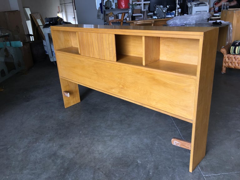 Heywood Wakefield Style QueenSize Bookcase Headboard at 1stDibs