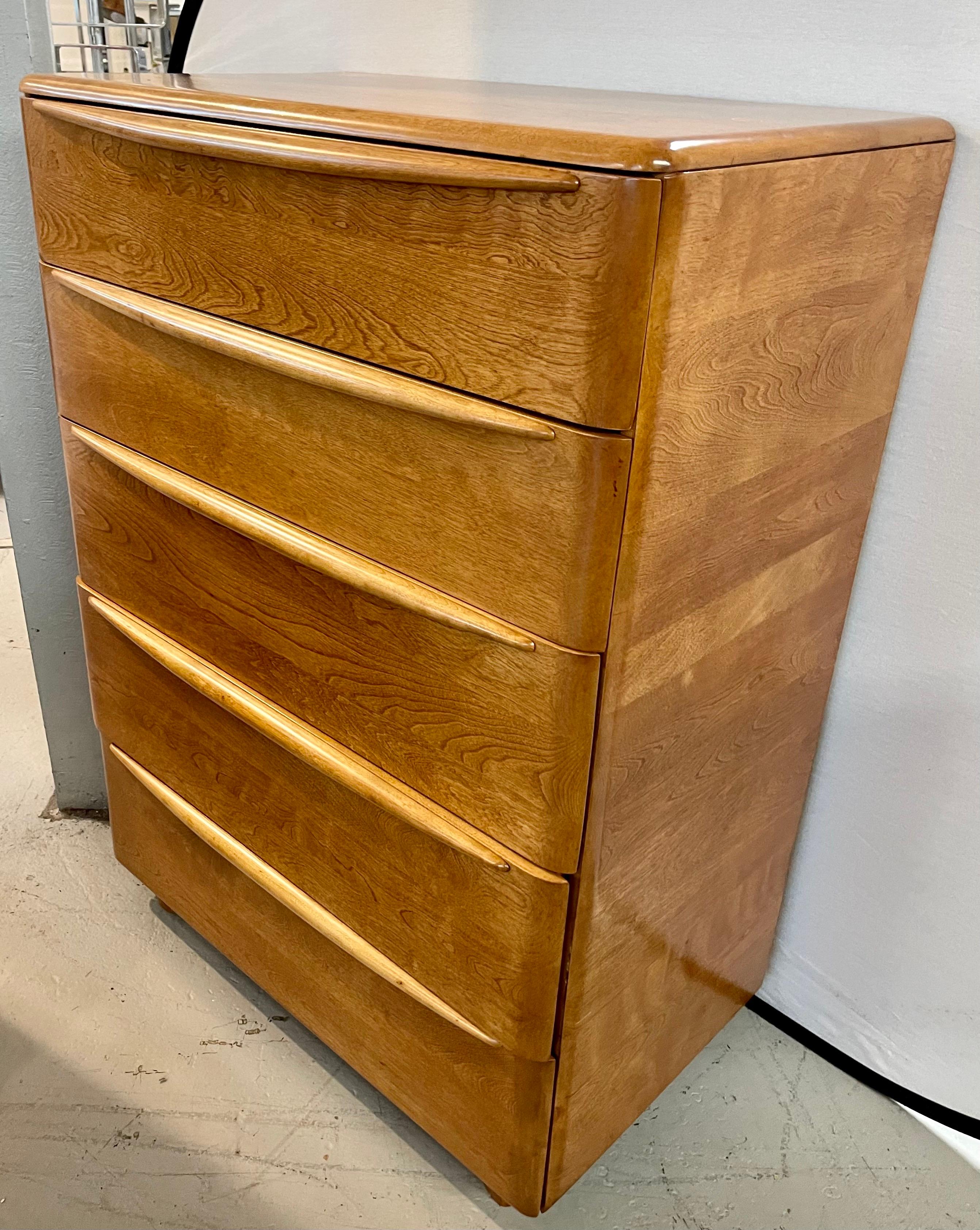 Heywood Wakefield Tall Wheat Five Drawer Chest of Drawers In Good Condition In West Hartford, CT