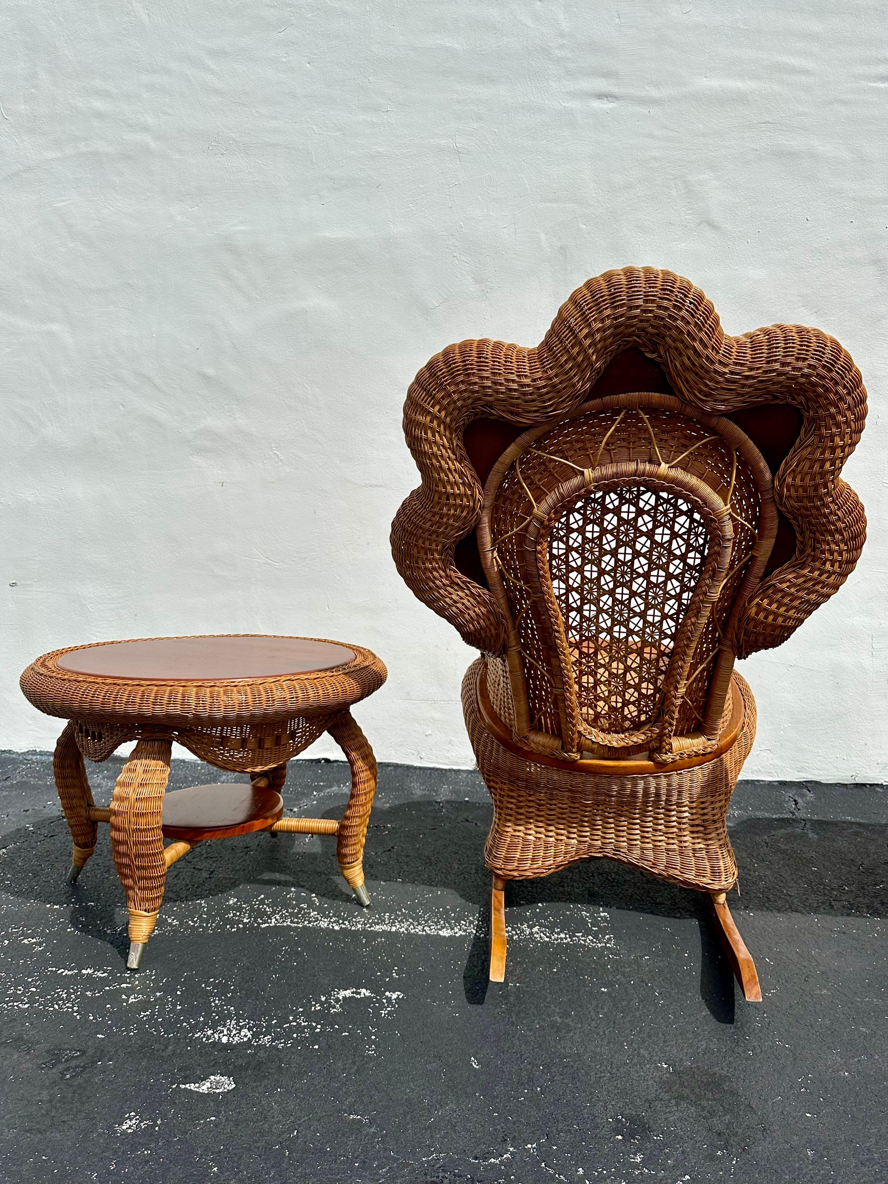 Heywood-Wakefield Victorian Shellback Osier Rocking Chairs Settee Tables en vente 12
