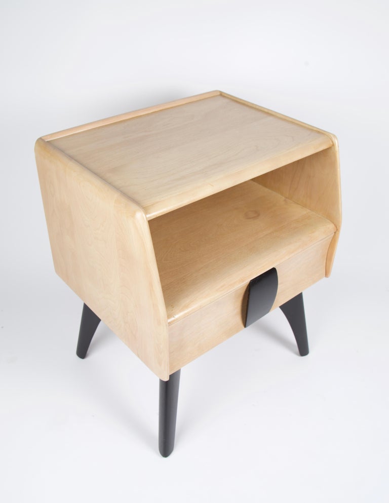 Heywood Wakefield Vintage MidCentury Modern Nightstands at 1stDibs