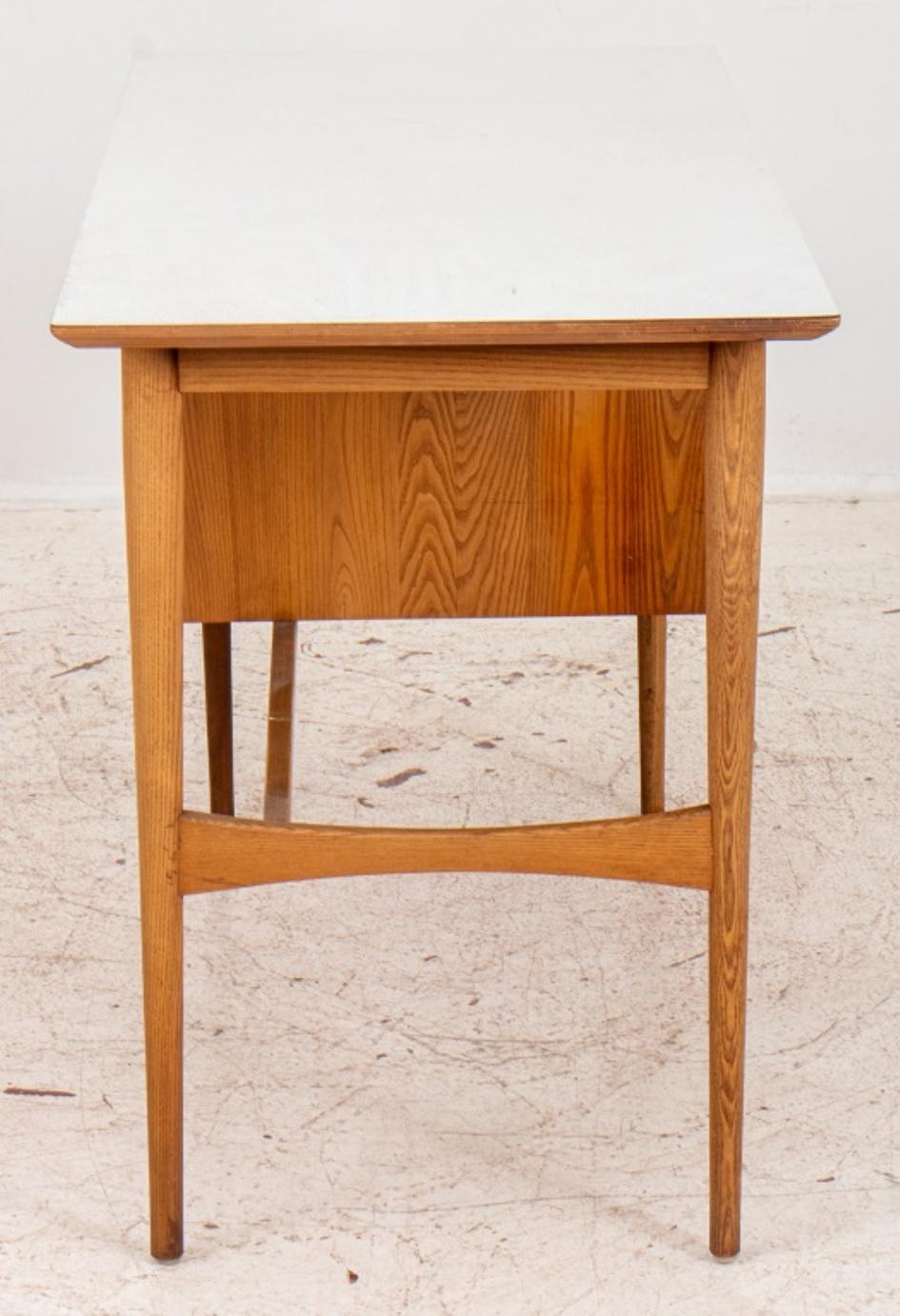 Mid-Century Modern Heywood Wakefield Walnut Desk, 1960s