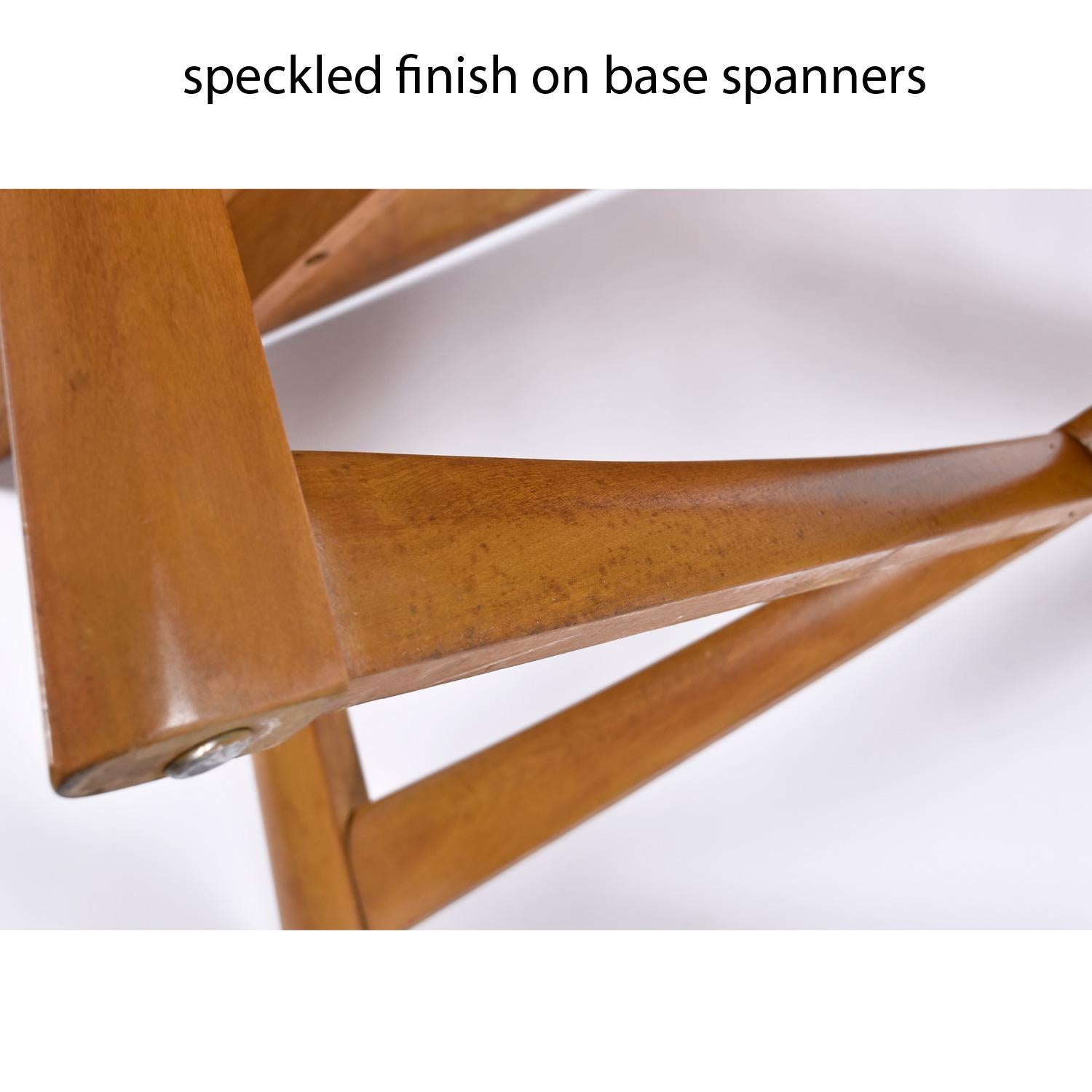 Quadratischer Vintage-Couchtisch aus Heywood Wakefield mit Weizenoberfläche und X-Sockel (Ahornholz)