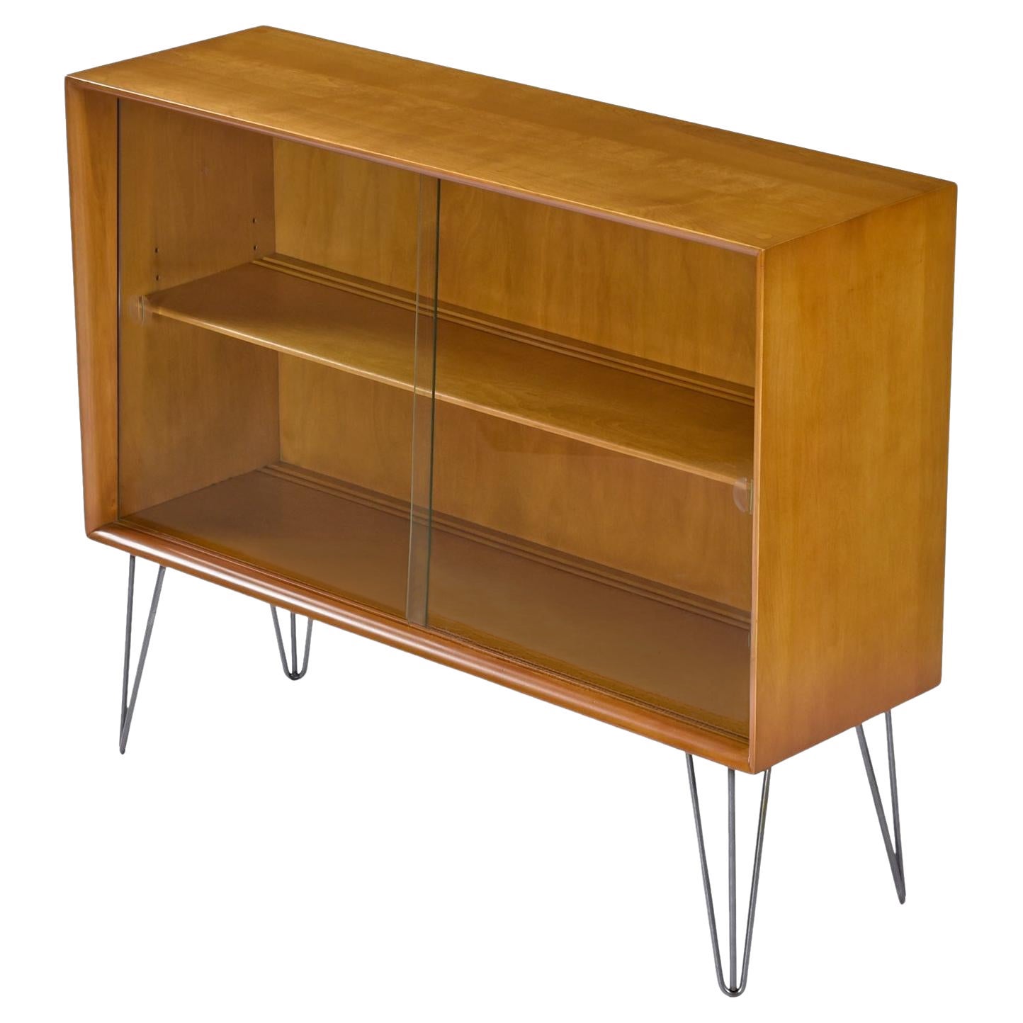 Heywood Wakefield Wheat Finish Display Case China Cabinet on Hairpin Legs For Sale