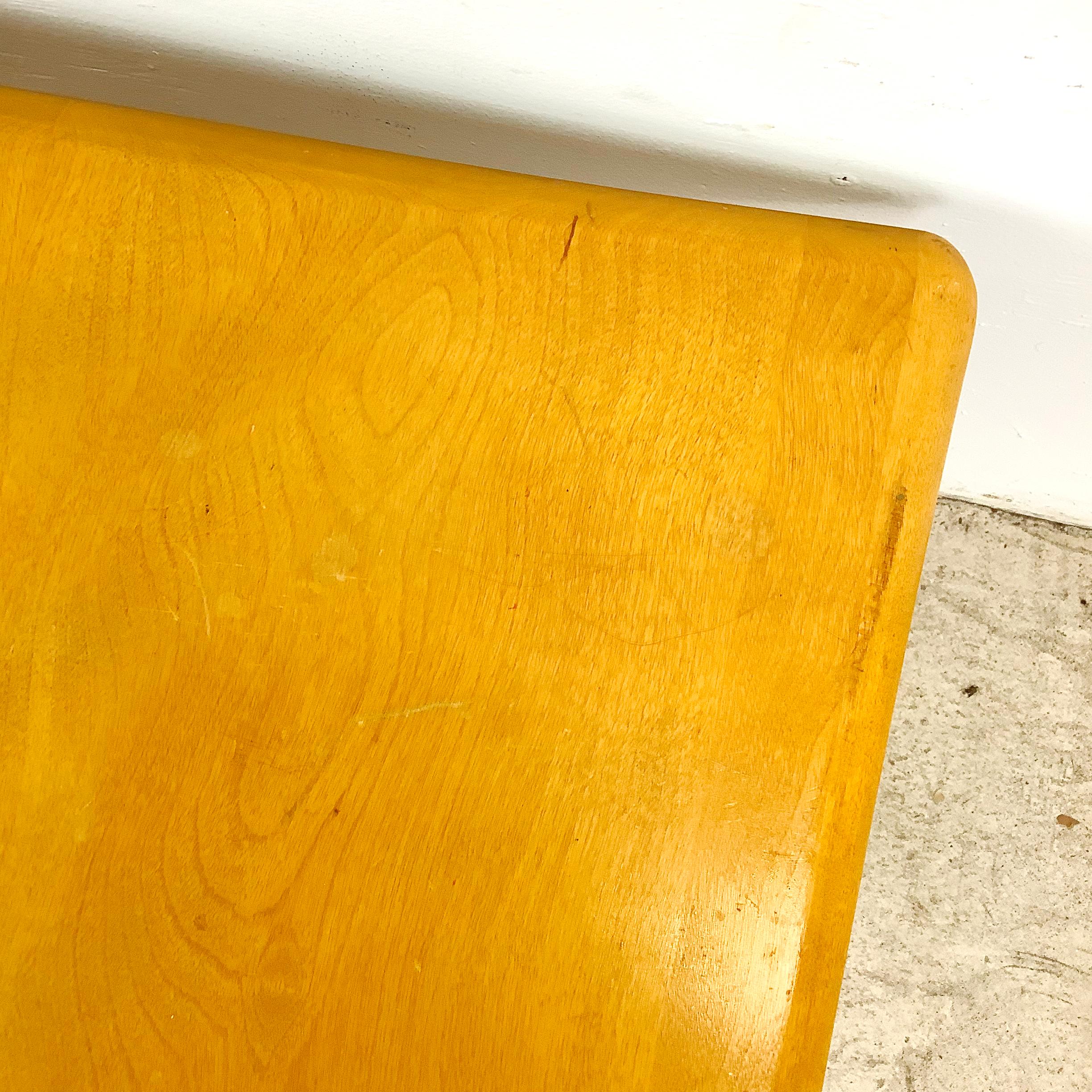 Heywood Wakefield table basse à base en X en vente 7
