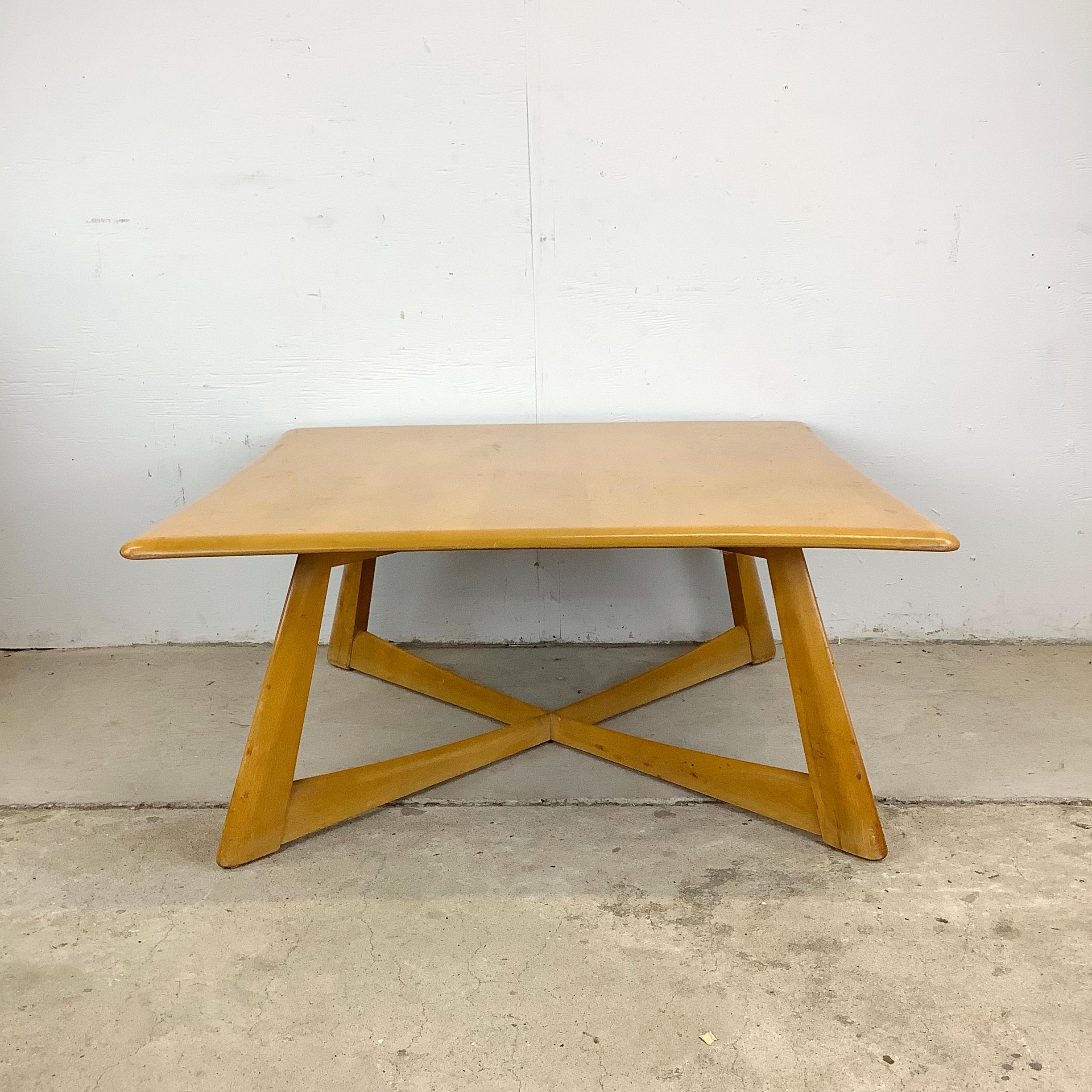 Heywood Wakefield table basse à base en X en vente 11
