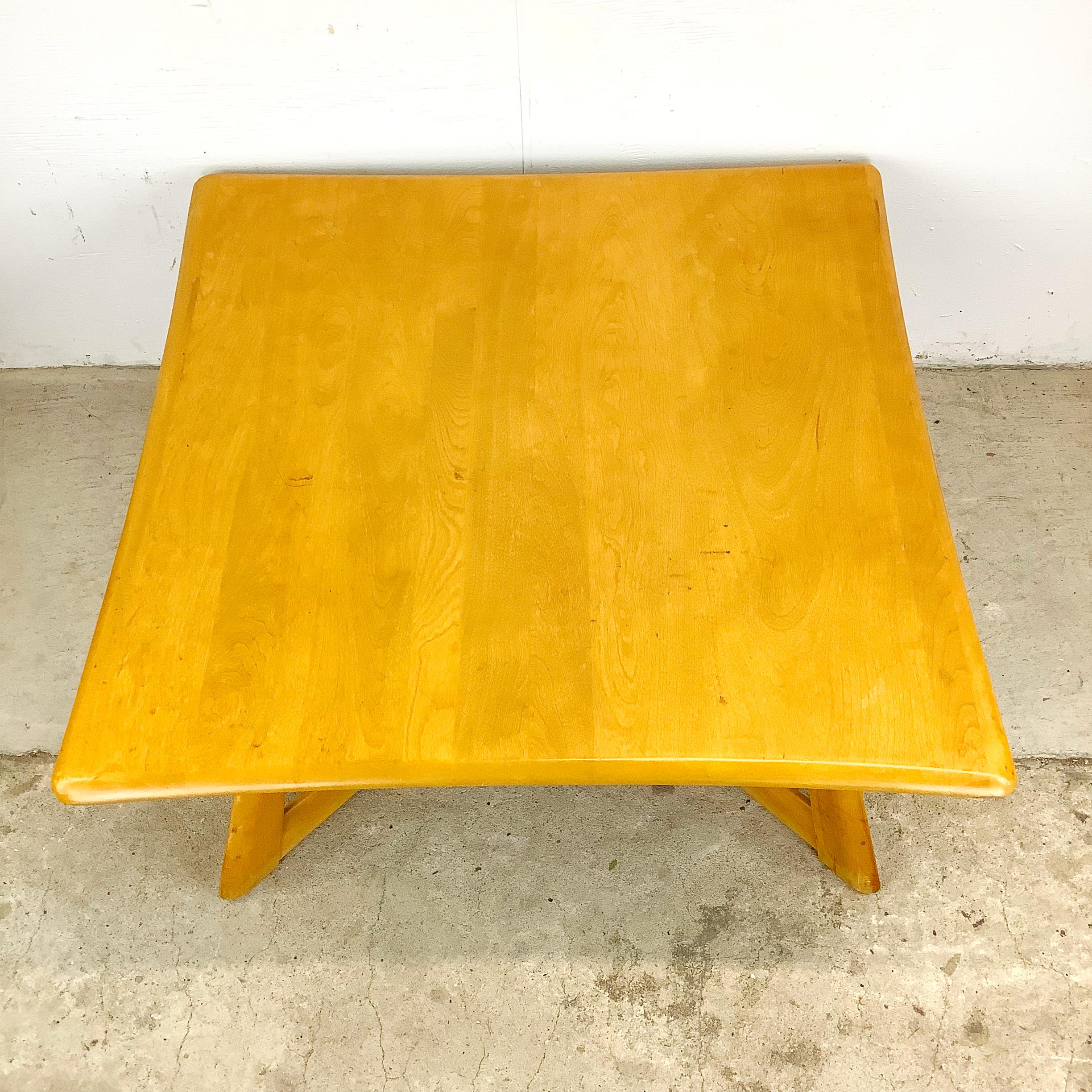 Américain Heywood Wakefield table basse à base en X en vente
