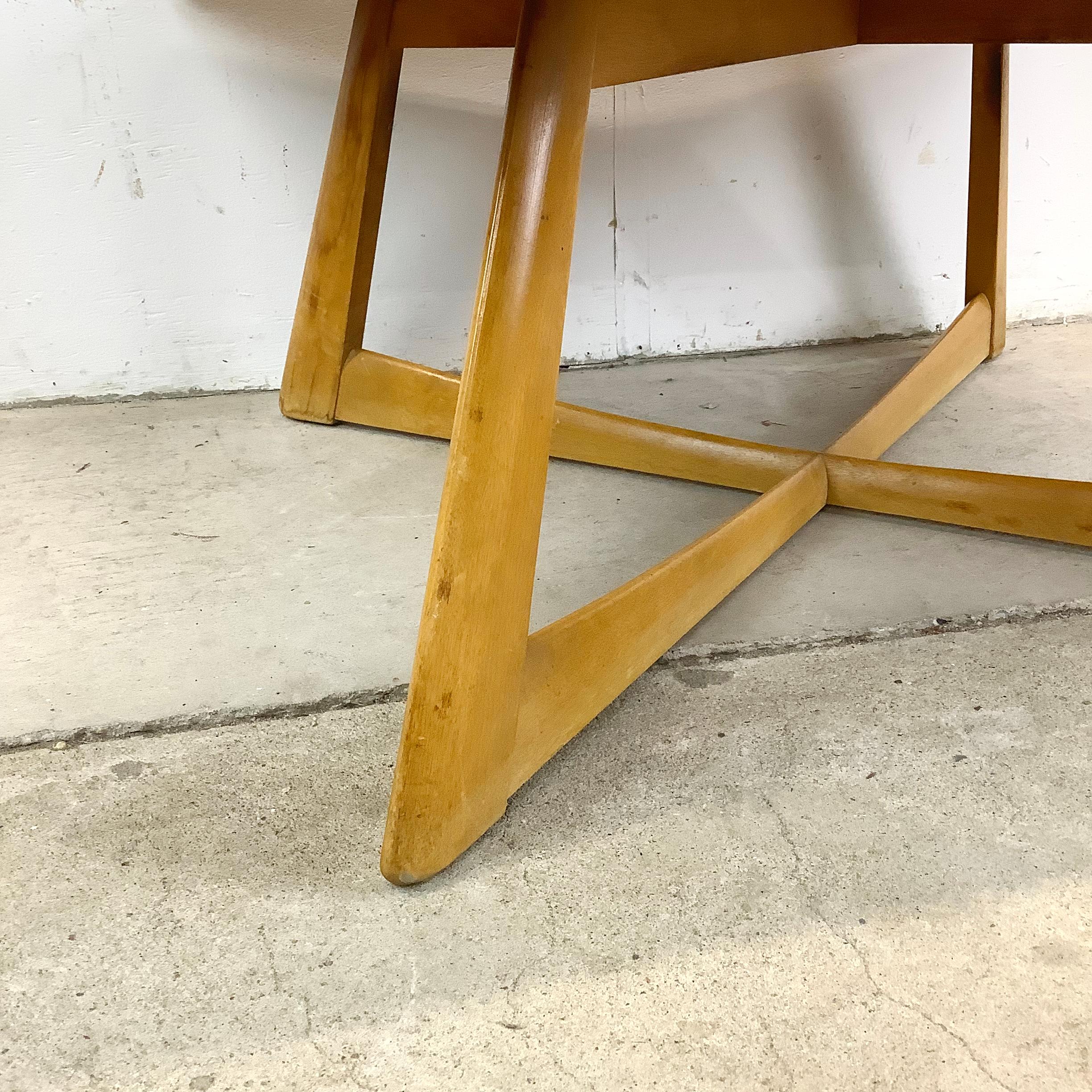 Heywood Wakefield table basse à base en X Bon état - En vente à Trenton, NJ