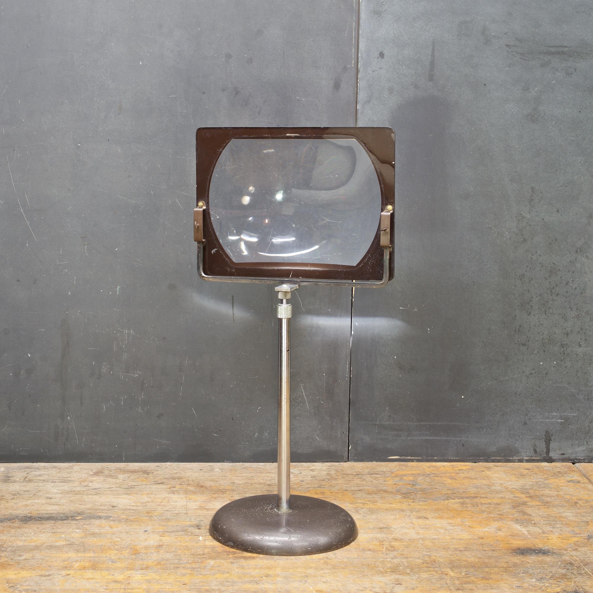 Pre-War television relic, now a wonderful prop, with many decorative purposes. Adjustable height.

Measures: W: 16 1/8 x D: 11 3/4 x H: 31 to 39.5 in.