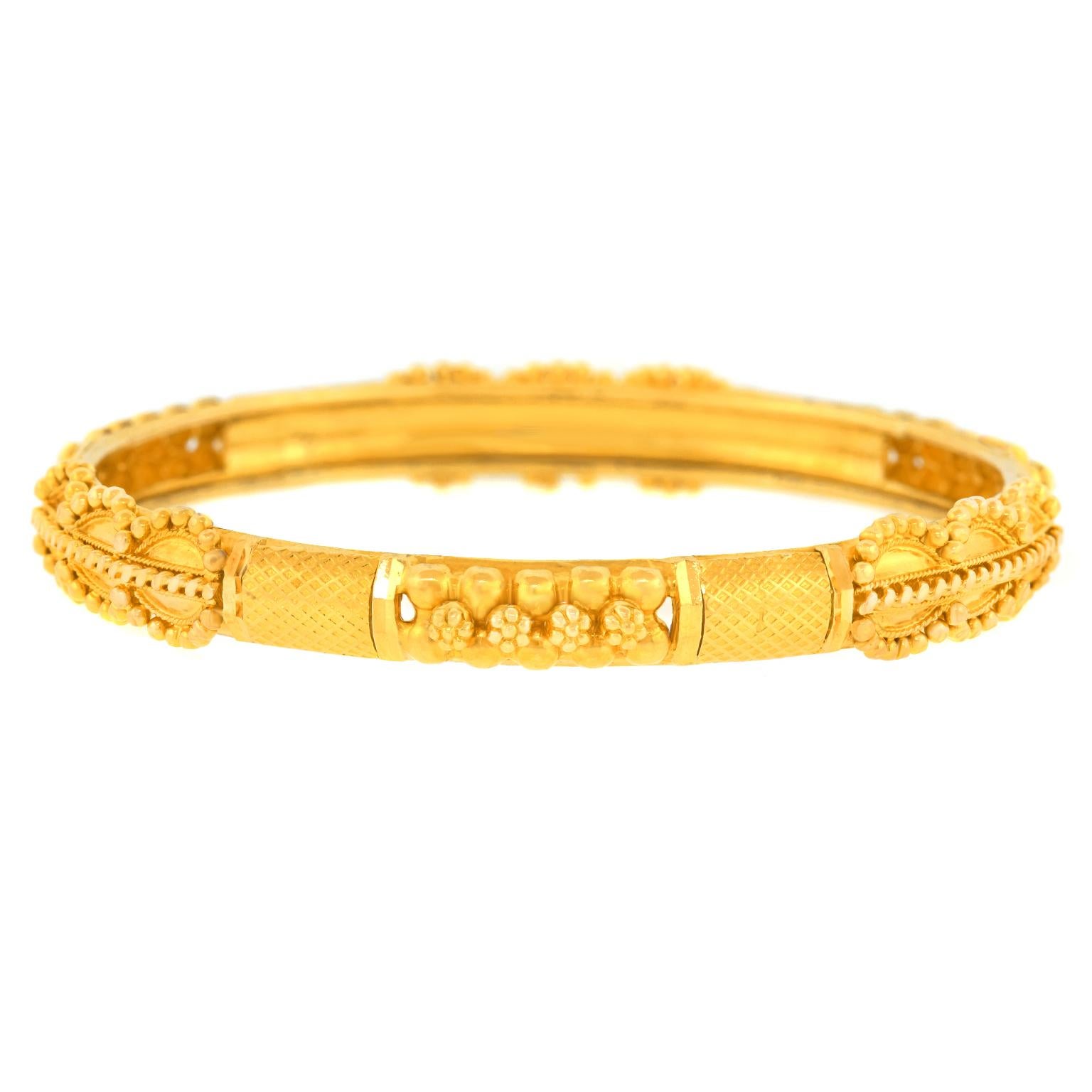 High Karat Gold Bangle In Excellent Condition For Sale In Litchfield, CT