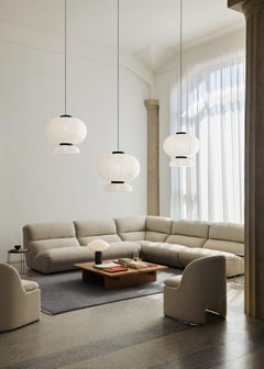 Módulo de esquina Hi Lo AV55, tejido Kvadrat/Cifrado 0121 de Anderssen & Voll para &T