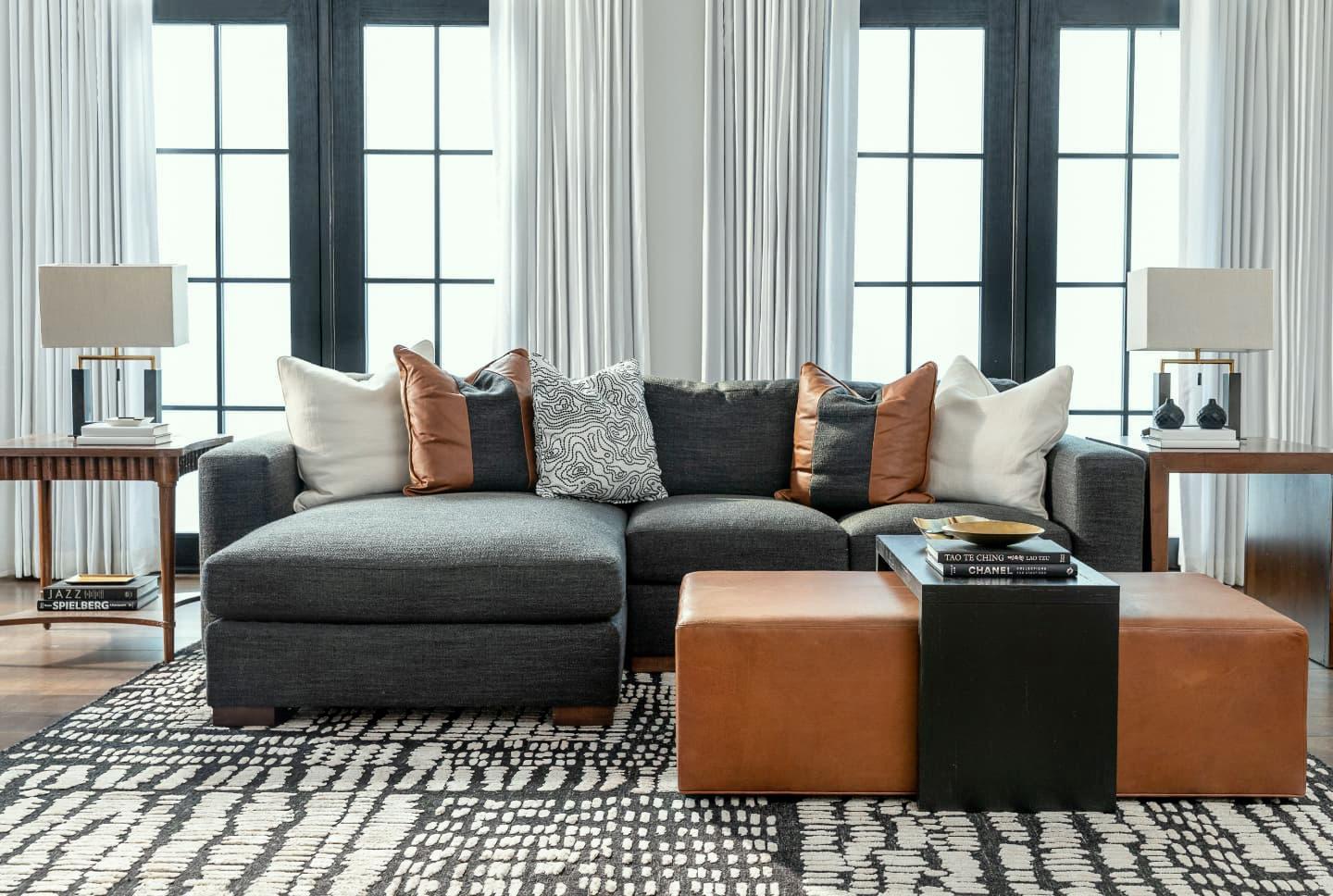 Hi Low Luxe Elfenbein-Charcoal Handgewebter Wollteppich, 10'3 x 13'11 im Zustand „Neu“ im Angebot in New York, NY