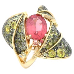 "Hibiscus" High Jewelery Ring. (spinel 4.65cts)
