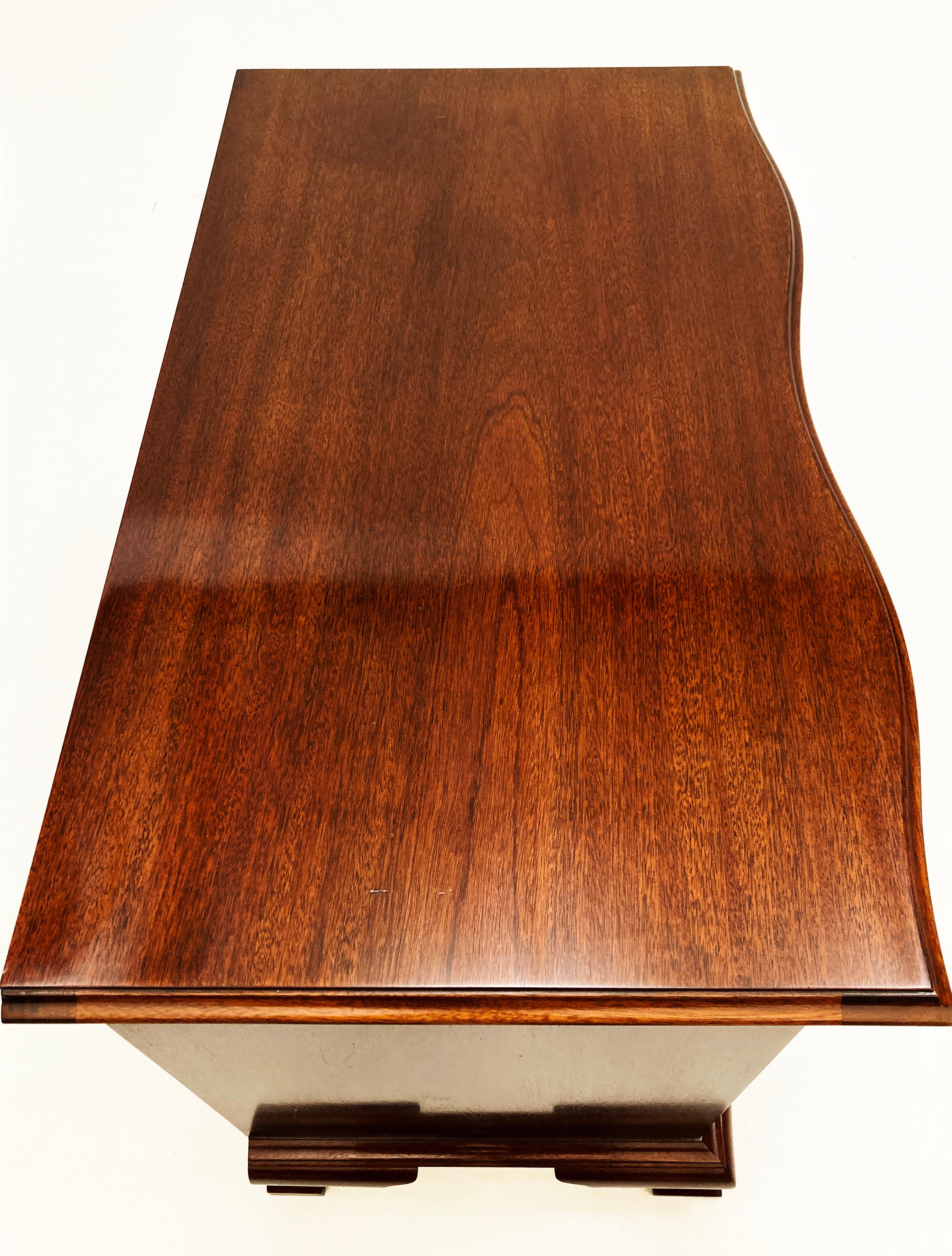 Hickory Chair Co, James River Plantation Collection, Chippendale Style Chest 4