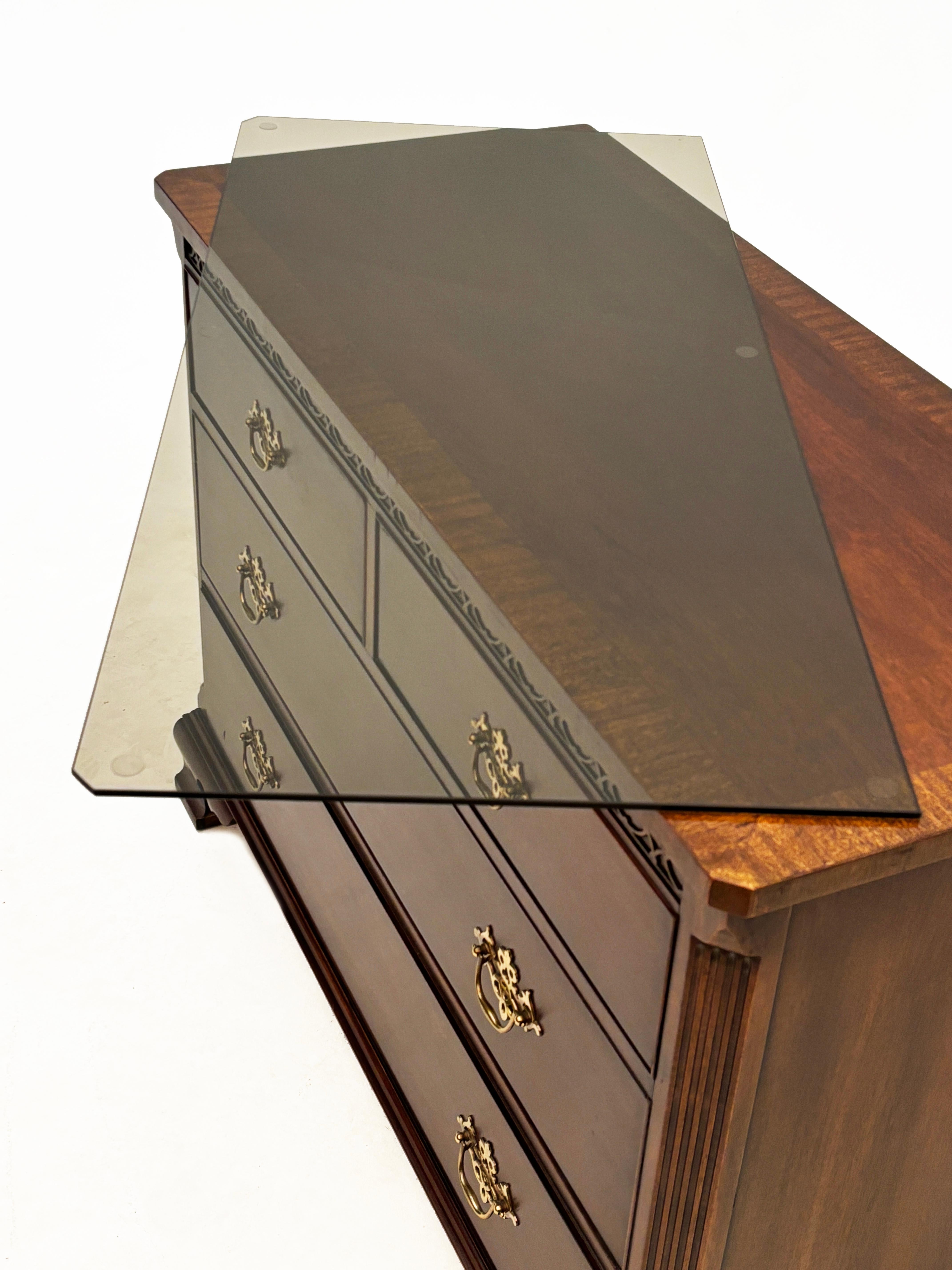 Hickory Chair Co, Collezione James River Plantation, Cassapanca in stile Chippendale in vendita 9