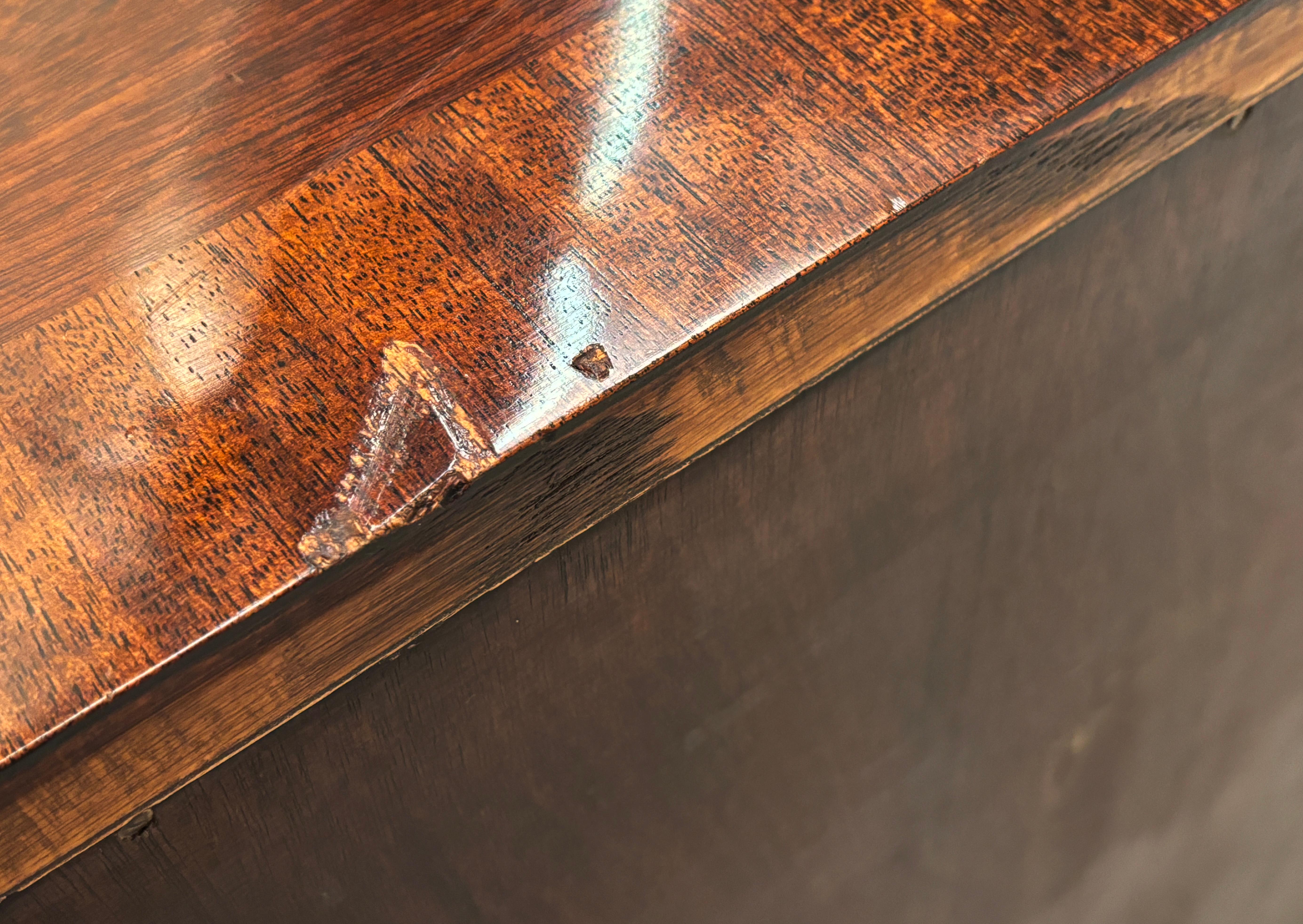 Hickory Chair Co, Collezione James River Plantation, Cassapanca in stile Chippendale in vendita 11