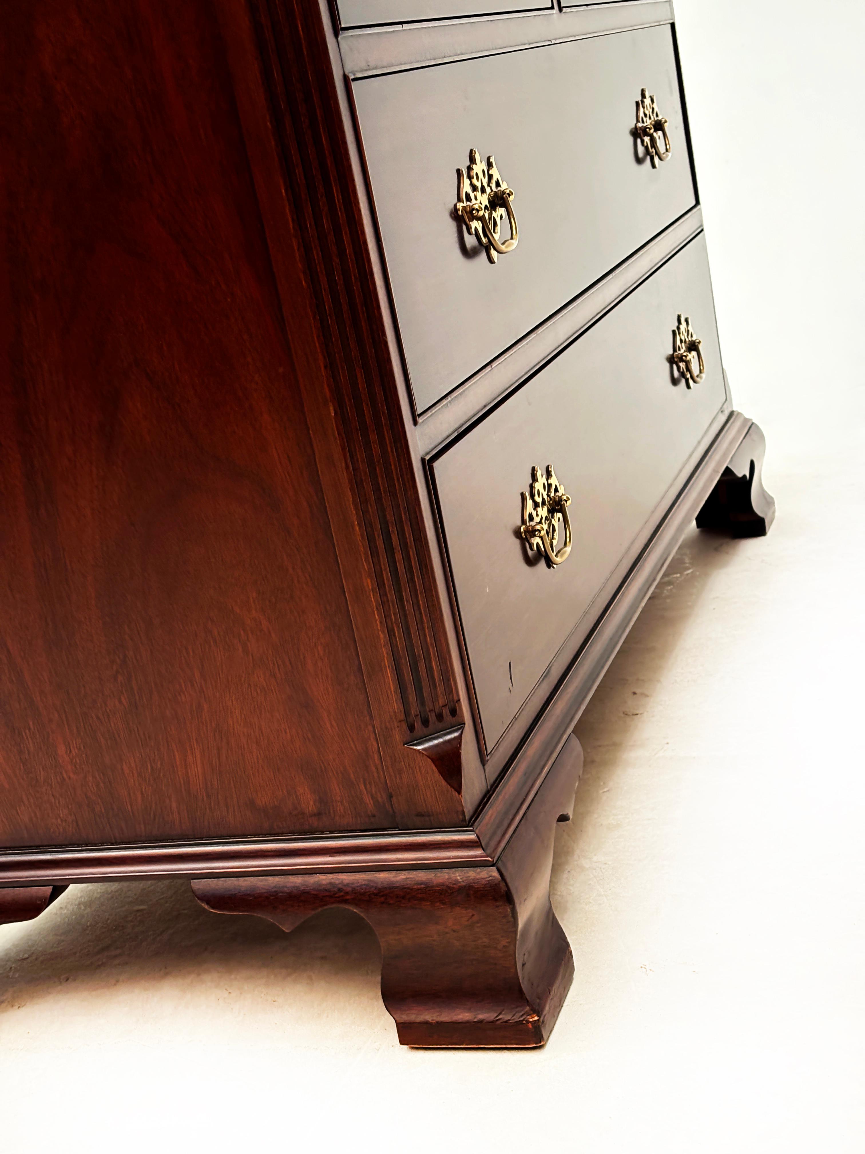 Hickory Chair Co, Collezione James River Plantation, Cassapanca in stile Chippendale in vendita 1