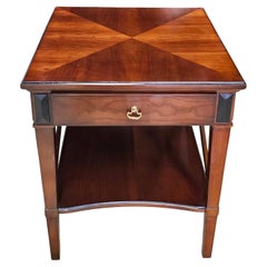 Mesa auxiliar de madera de frutal Bookmatched de Hickory Chair Company