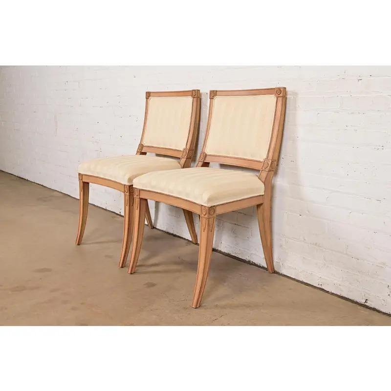 Chaise Hickory Régence française Louis XVI Chaise d'appoint ou de salle à manger sculptée en vente 7