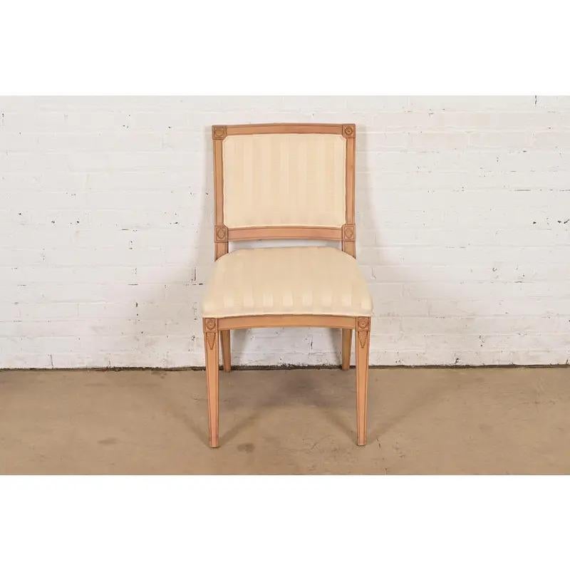 Chaise Hickory Régence française Louis XVI Chaise d'appoint ou de salle à manger sculptée Bon état - En vente à South Bend, IN