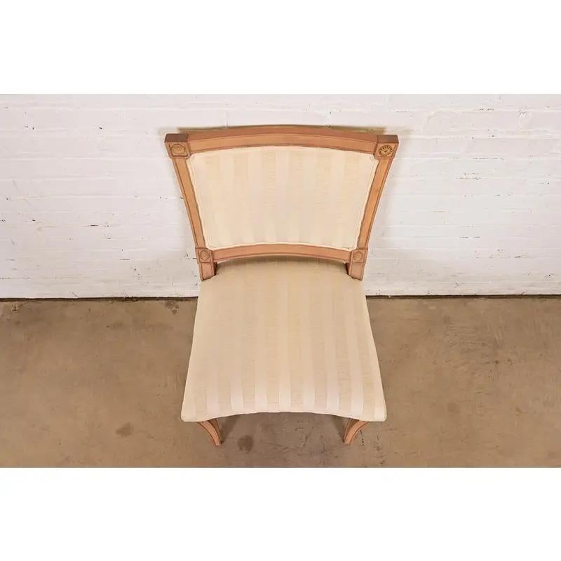 Tissu d'ameublement Chaise Hickory Régence française Louis XVI Chaise d'appoint ou de salle à manger sculptée en vente