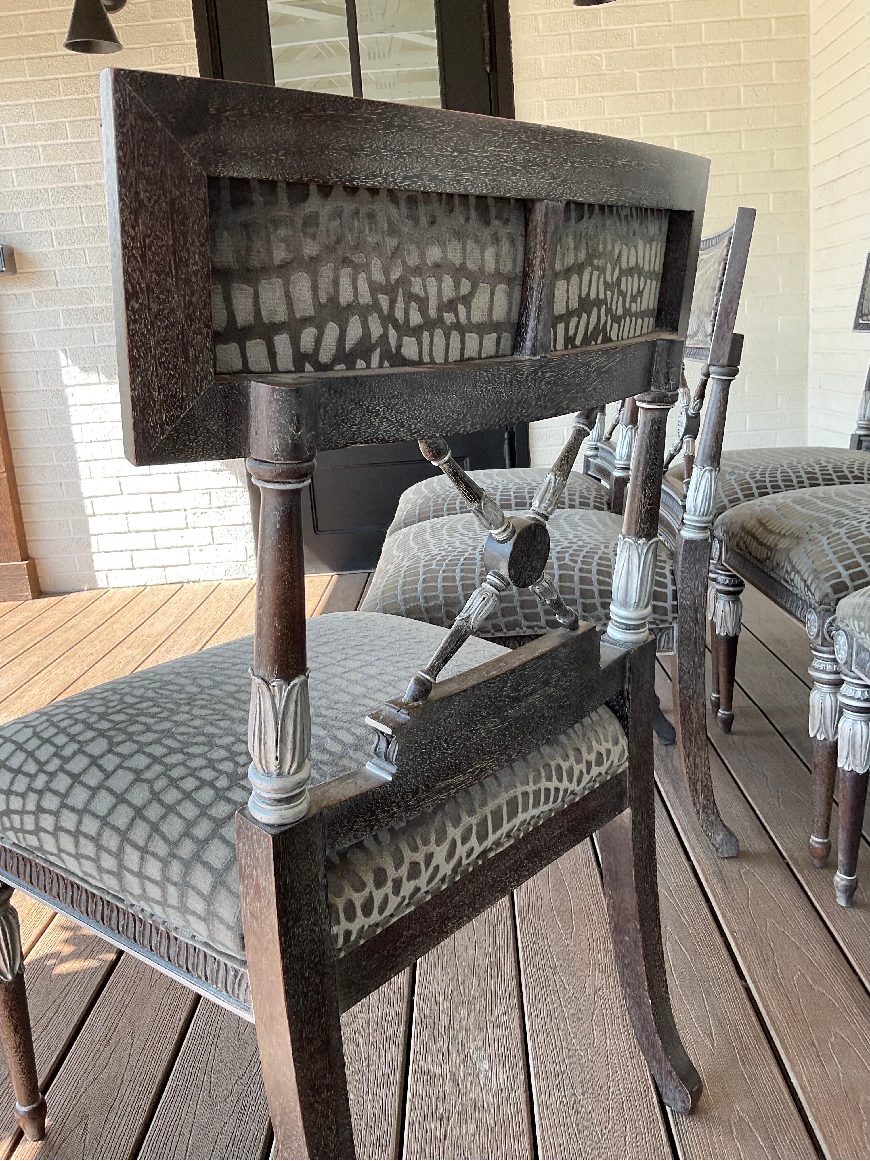 Chaises de salle à manger cérusées néoclassiques de style gustavien Hickory Furniture Co en vente 5
