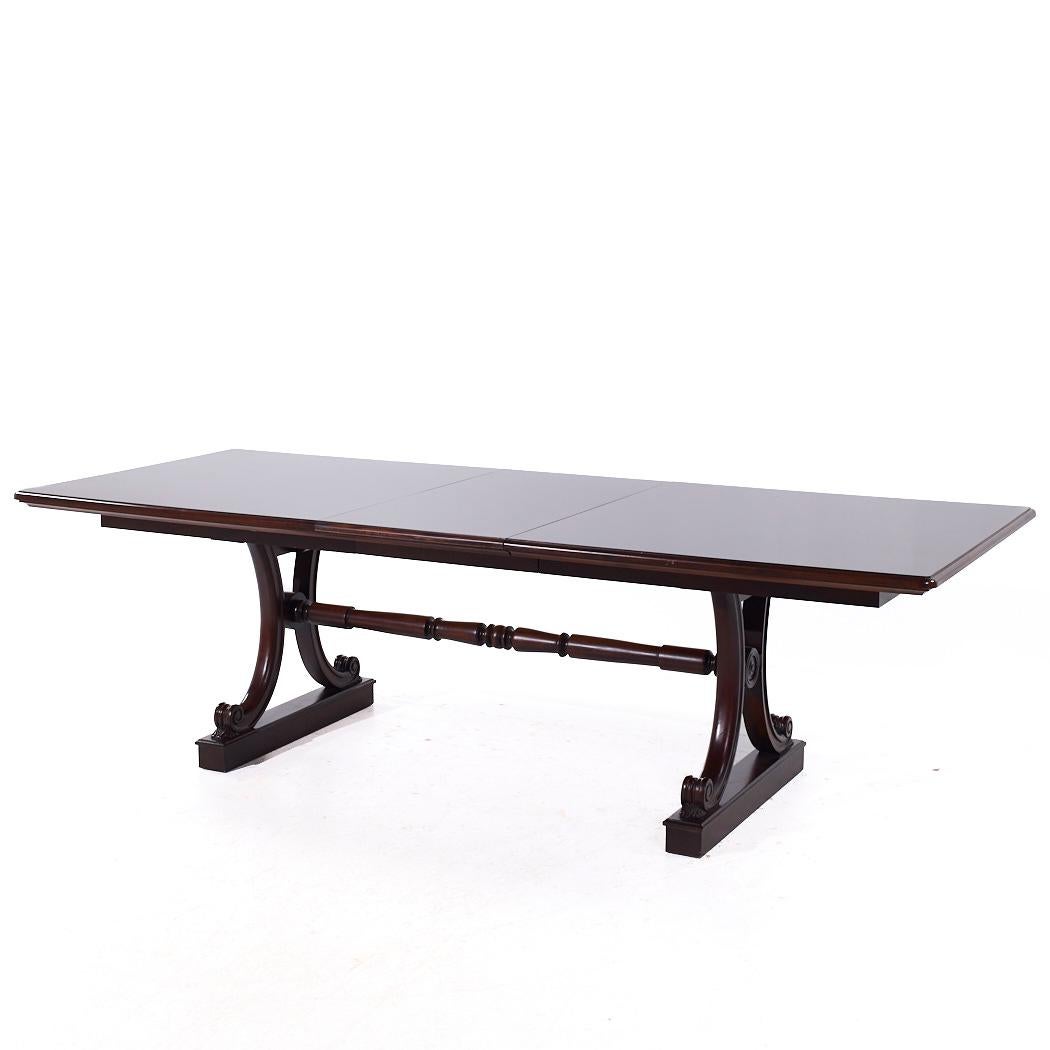 Table de salle à manger à tréteaux extensible Hickory Chair Furniture Company en vente 5