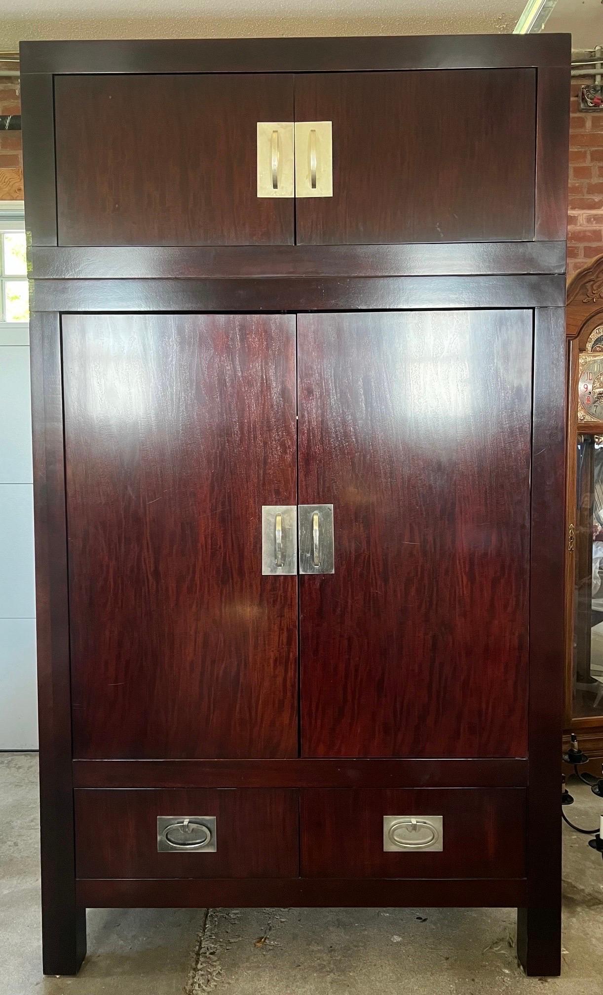 Hickory Chair Furniture Entworfen von Thomas O'Brien Großer Medienschrank Armoire (Metall)