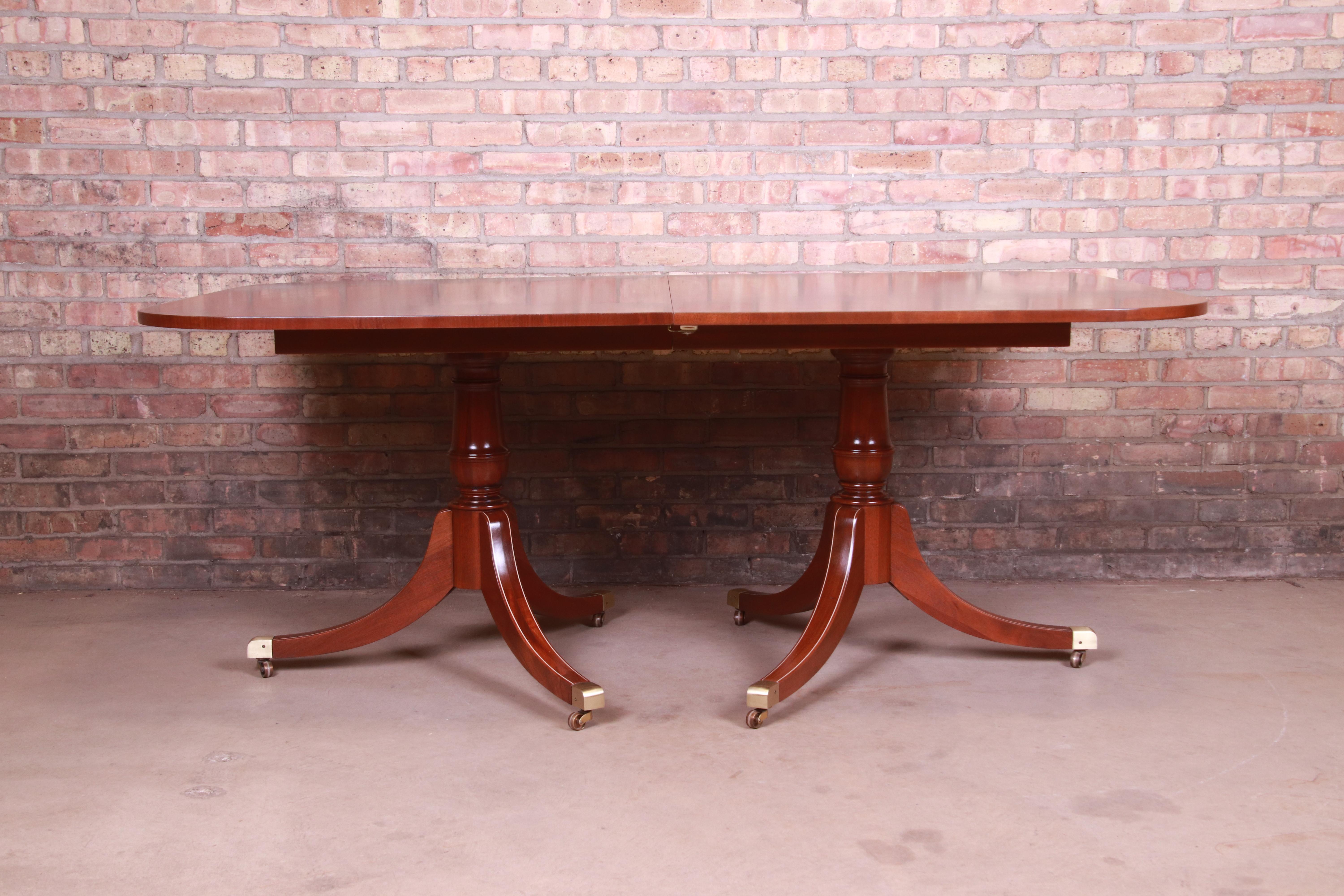 Hickory Chair Georgian Banded Mahogany Double Pedestal Dining Table, Refinished 2