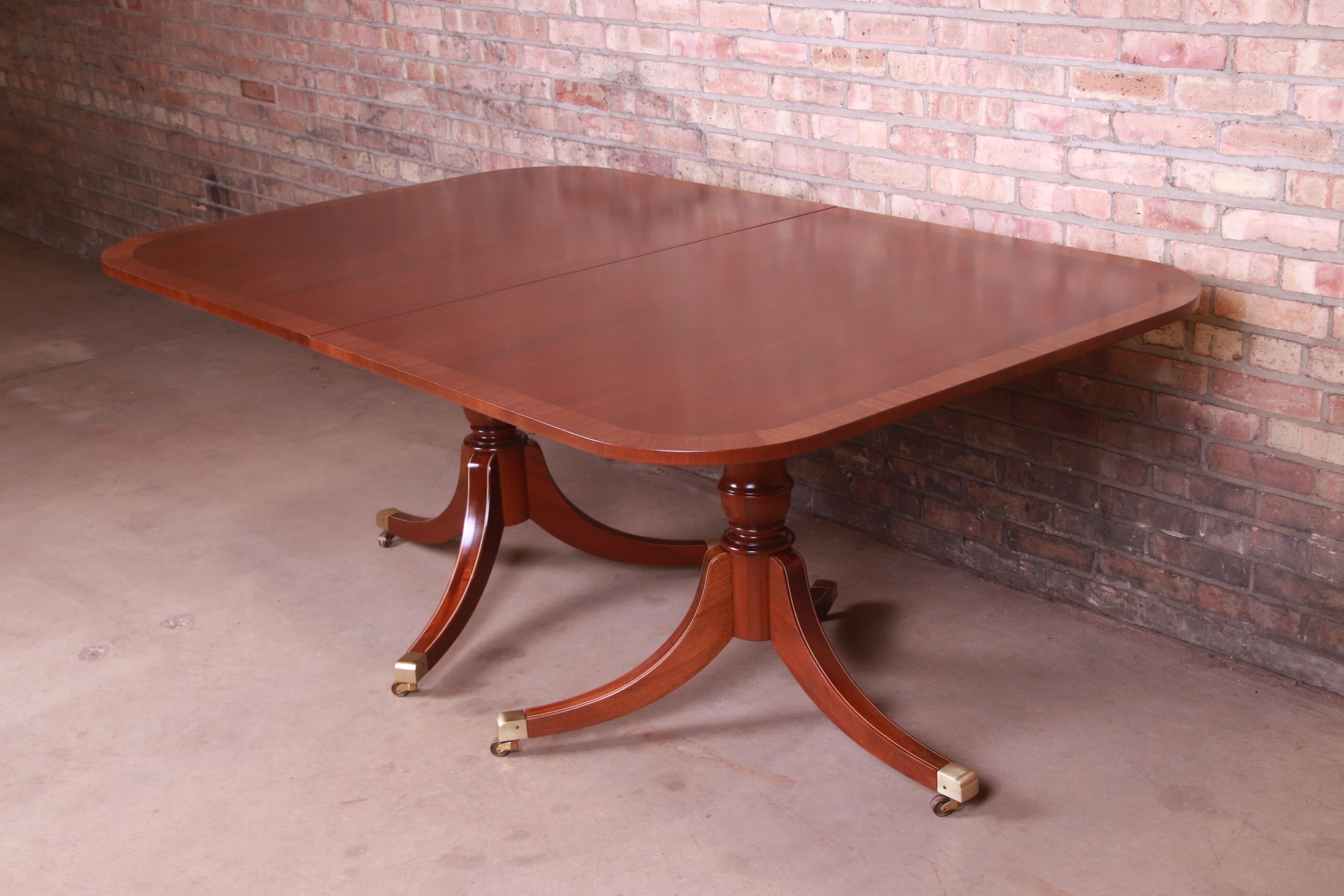Hickory Chair Georgian Banded Mahogany Double Pedestal Dining Table, Refinished 3