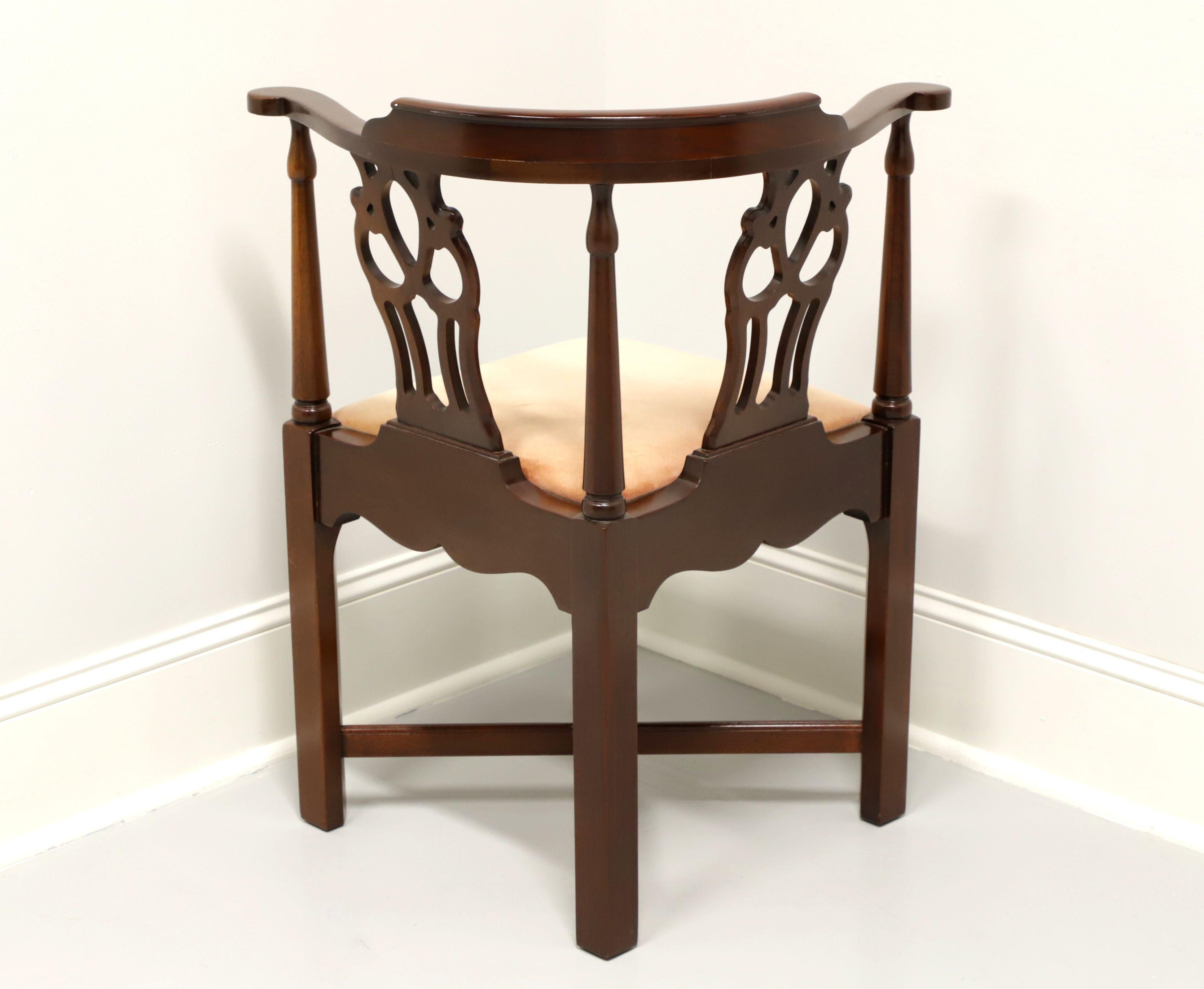 HICKORY CHAIR Georgianischer Mahagoni-Ecksessel im Zustand „Gut“ im Angebot in Charlotte, NC