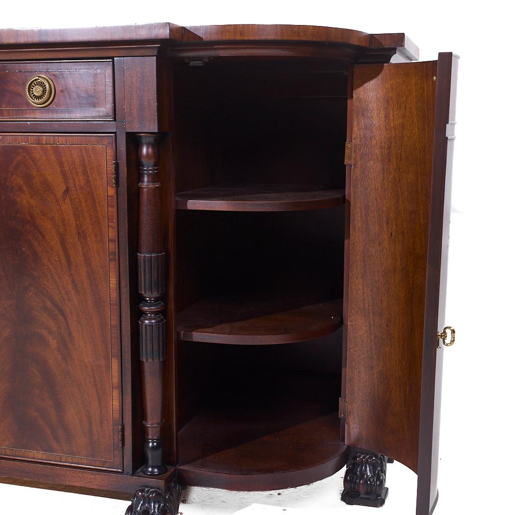 Sedia Hickory intarsiata in mogano e ottone Credenza Buffet in vendita 1