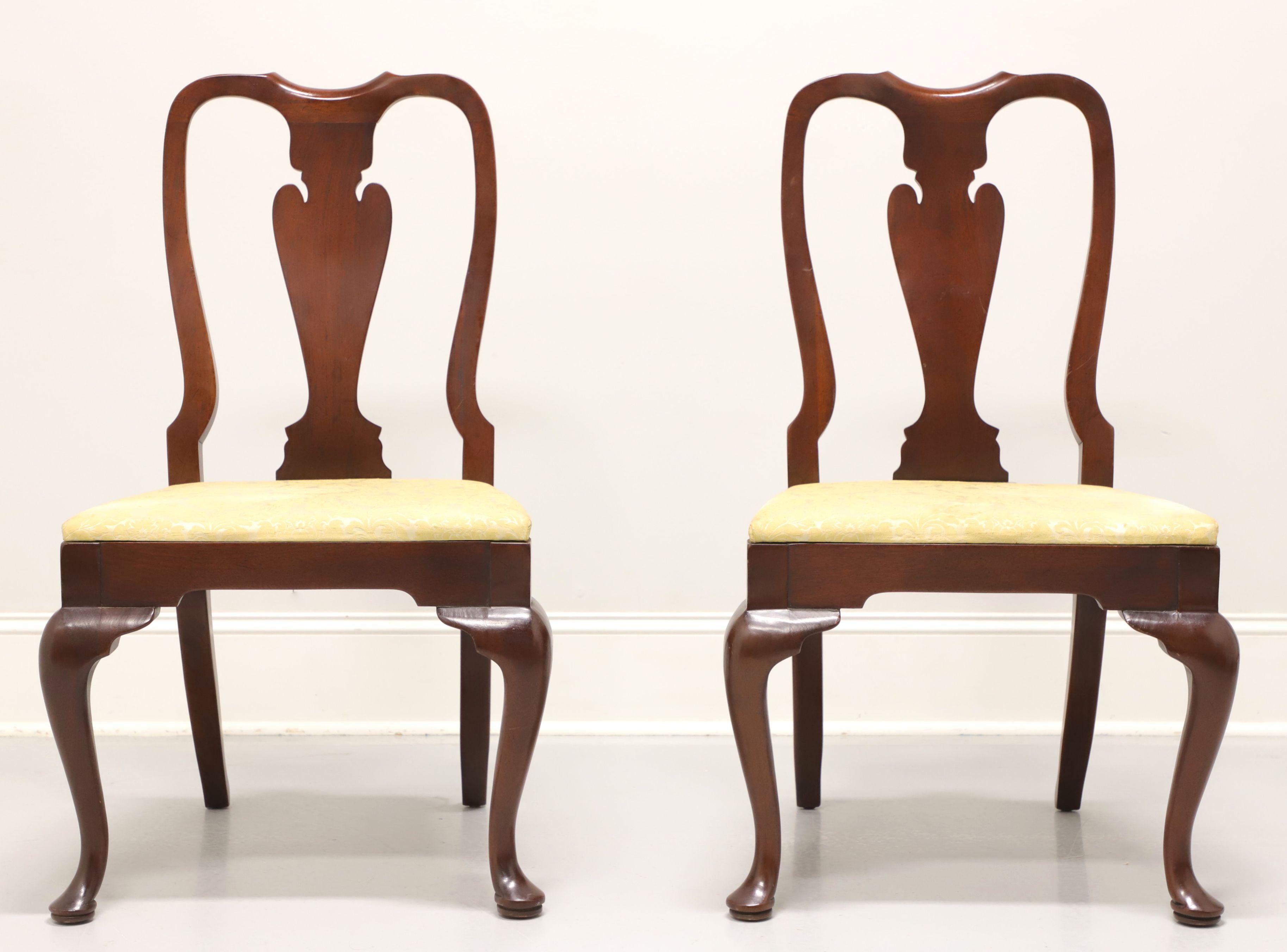 American HICKORY CHAIR Mahogany Queen Anne Dining Side Chairs - Pair A