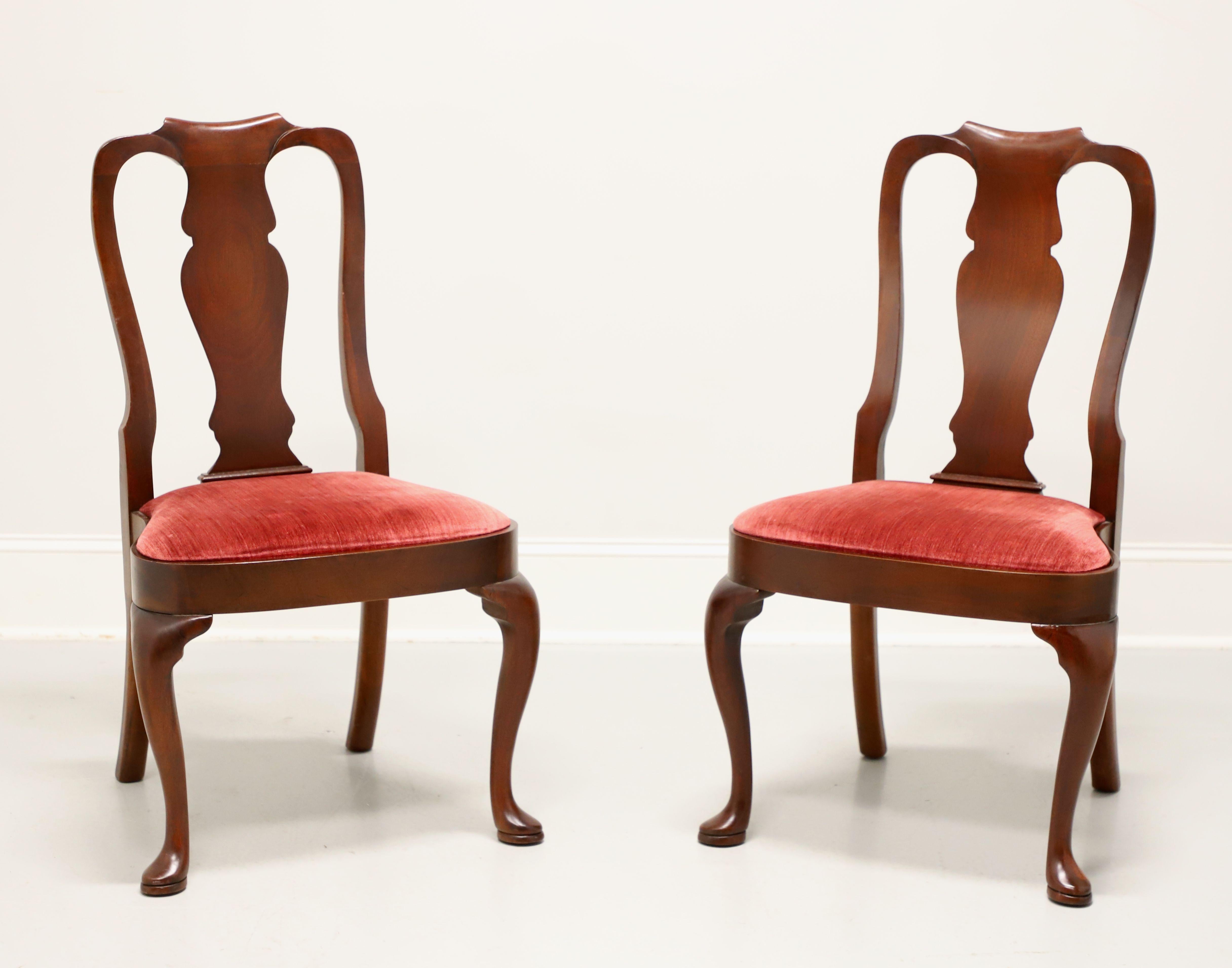 HICKORY CHAIR Mahogany Queen Anne Dining Side Chairs - Pair B For Sale 4