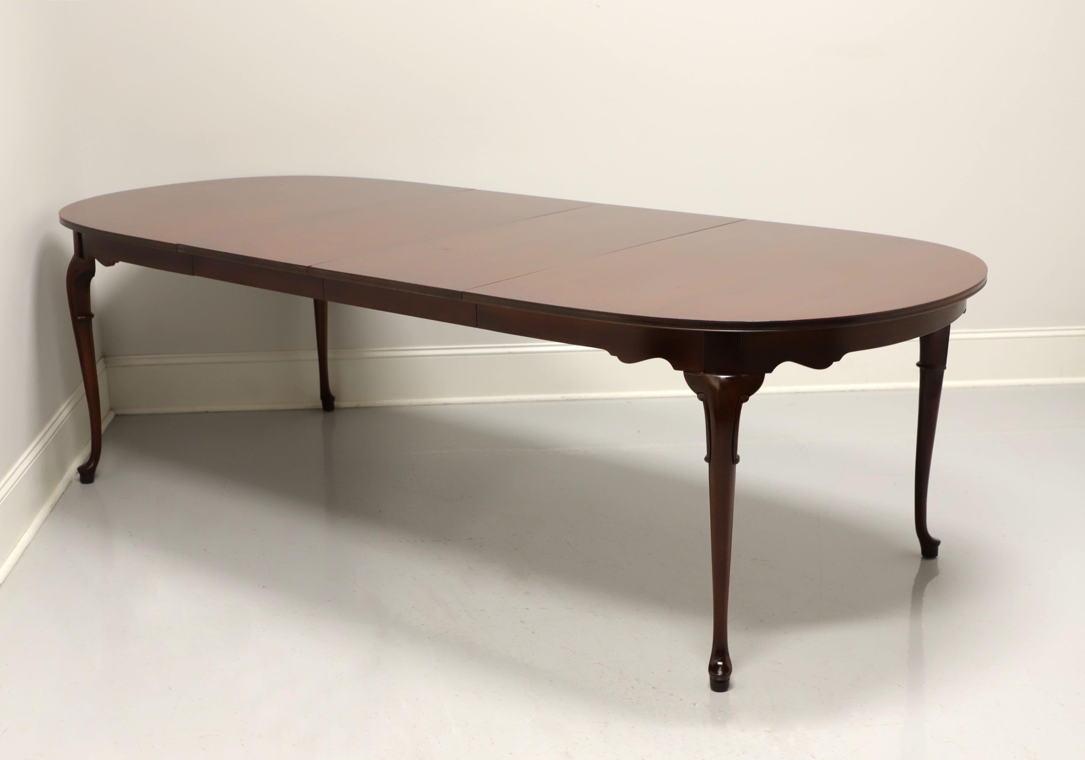 HICKORY CHAIR Mahogany Queen Anne Dining Table 1