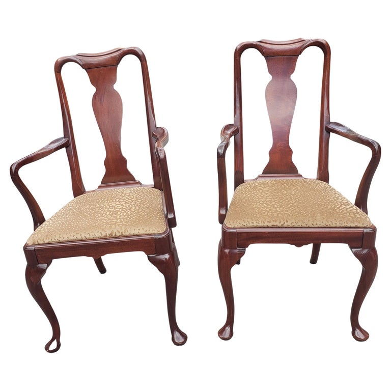 American Hickory Chair Queen Anne Mahogany Dinning Chairs, A Set For Sale