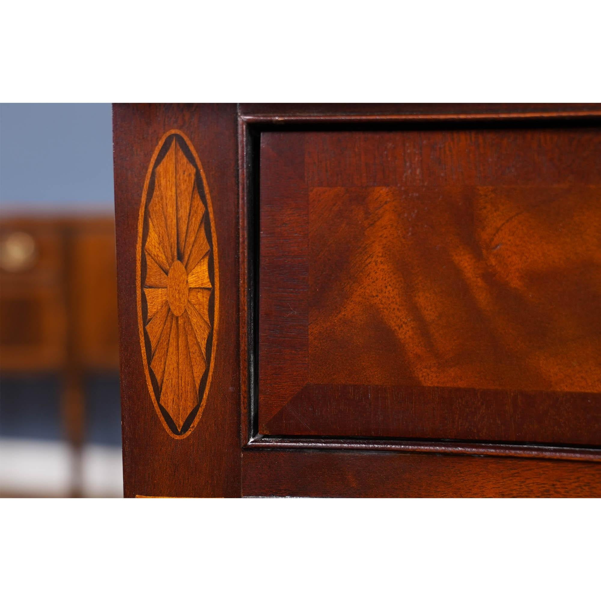 Buffet Hickory Chair en vente 5