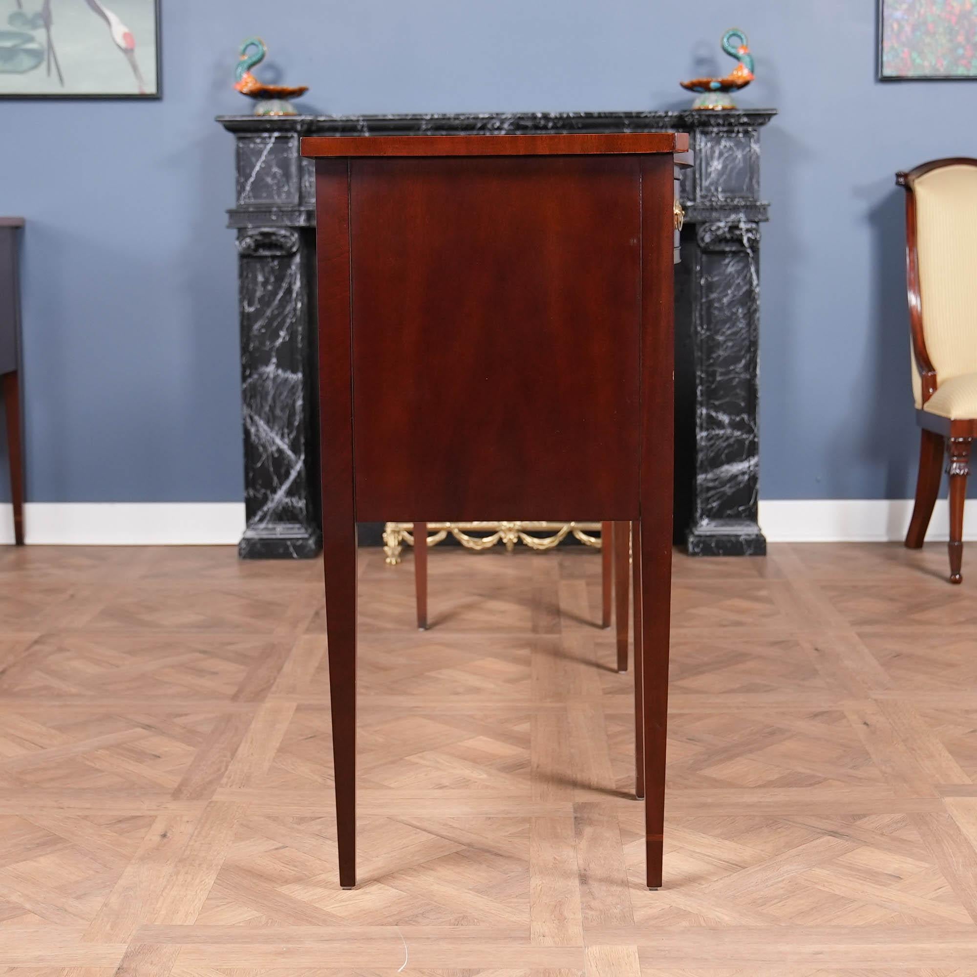 Buffet Hickory Chair en vente 6