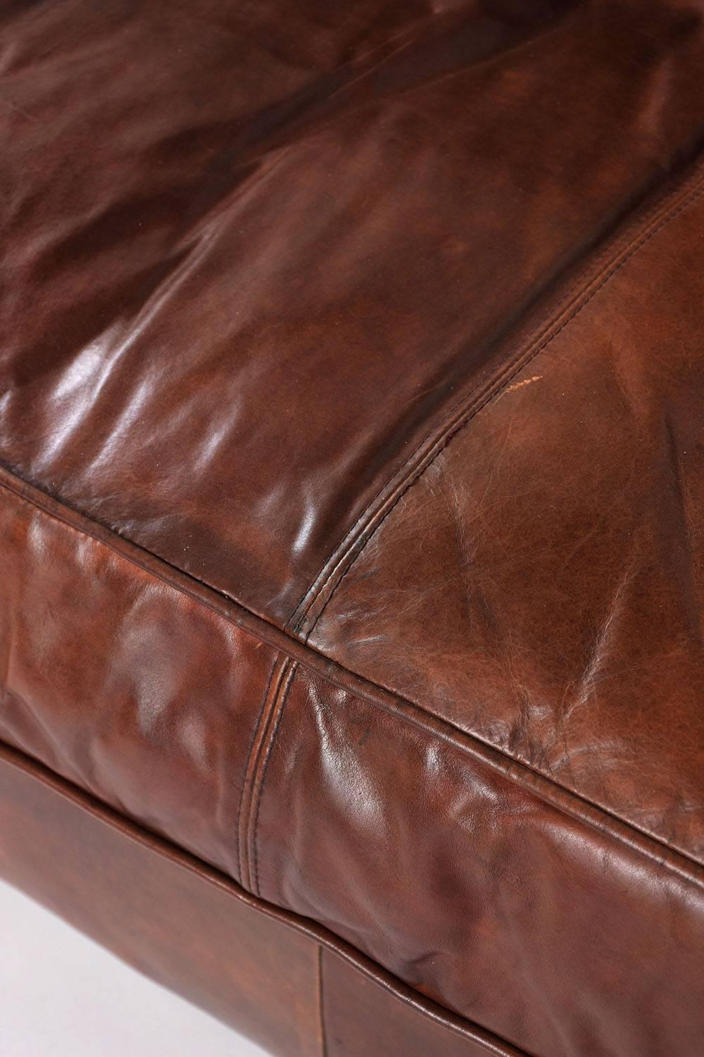 Hickory Chesterfield Tufted Leather Sofa 1