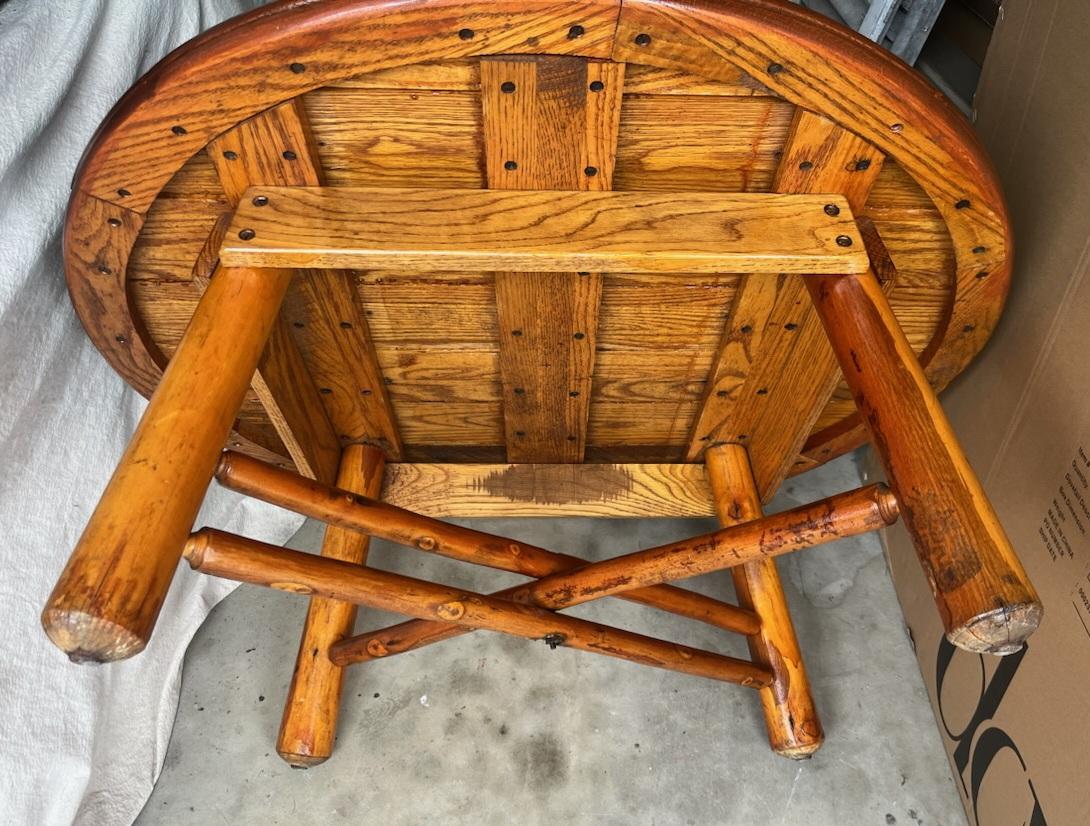 Adirondack Table basse Hickory avec plateau à lattes en vente