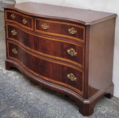 Hickory Furniture Chippendale Style Flame Mahogany Serpentine Chest